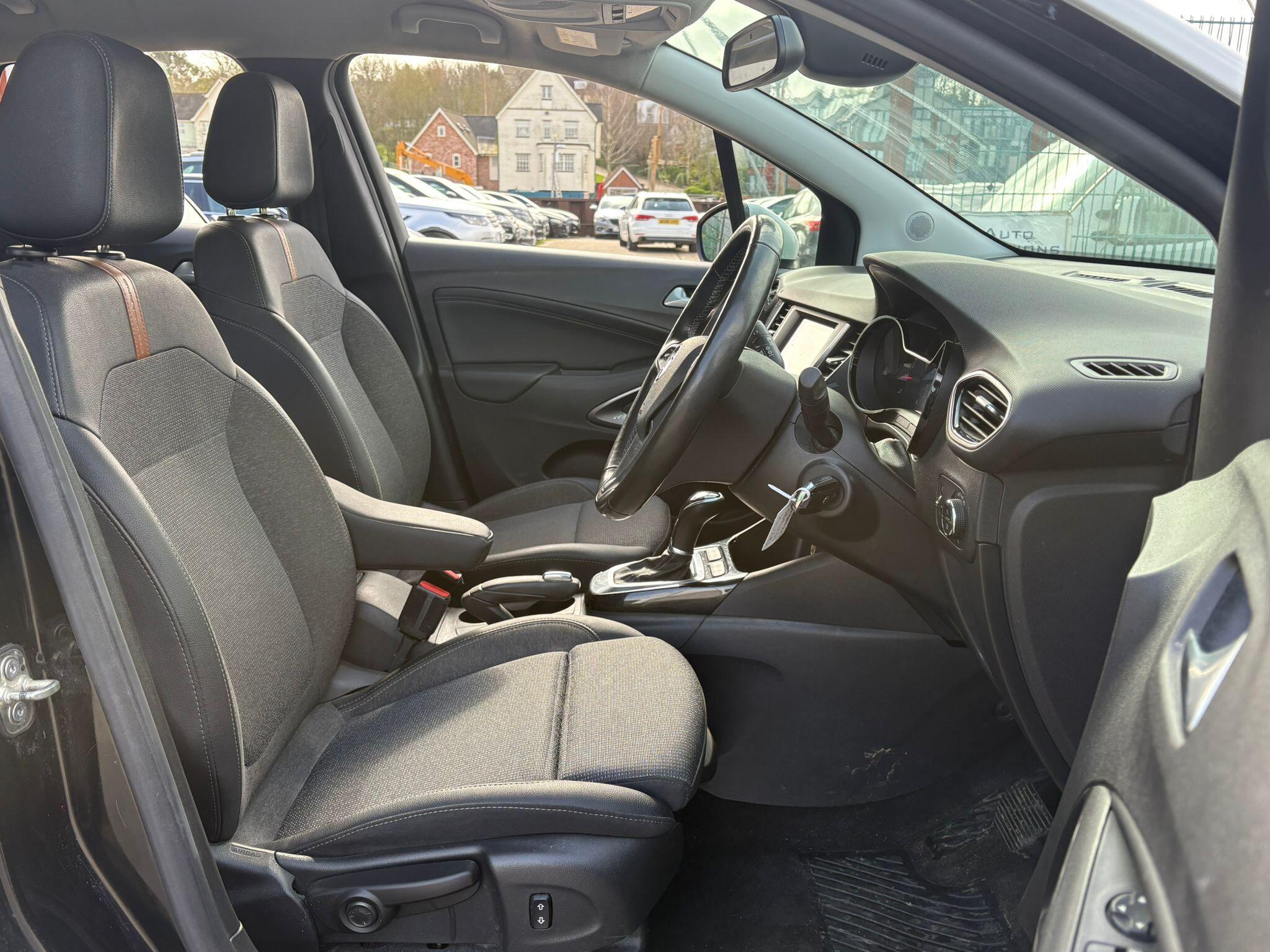 Vauxhall Crossland view 9