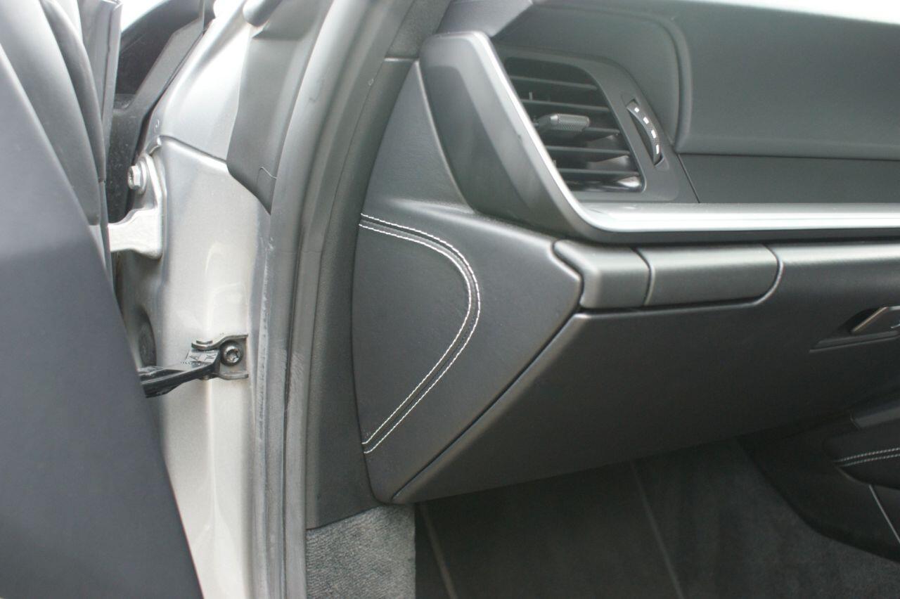 Porsche 911 view 46