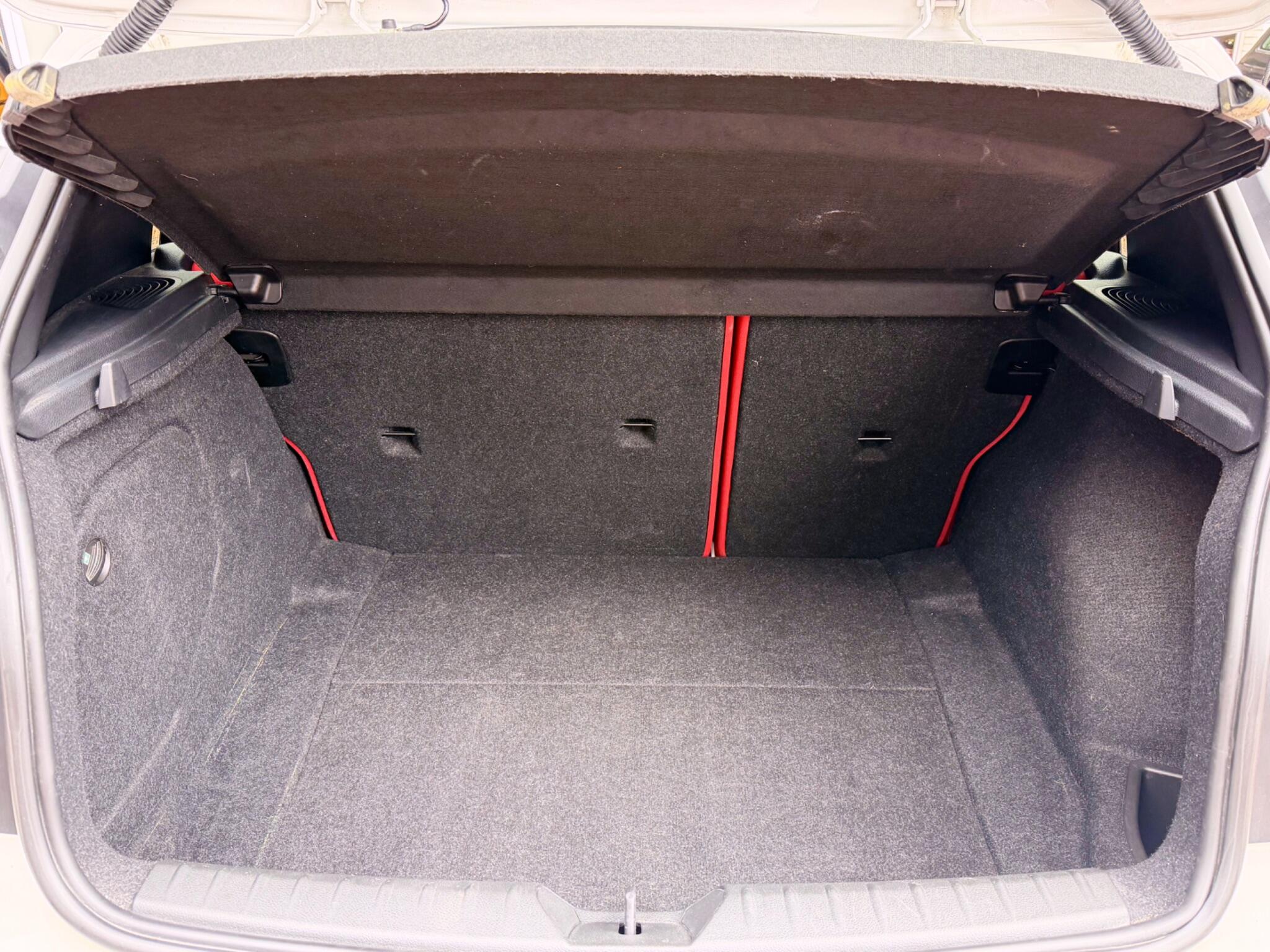BMW 1 Series view 94