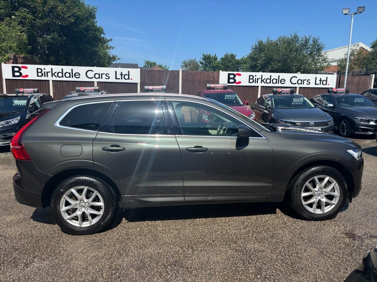 Volvo XC60 view 2