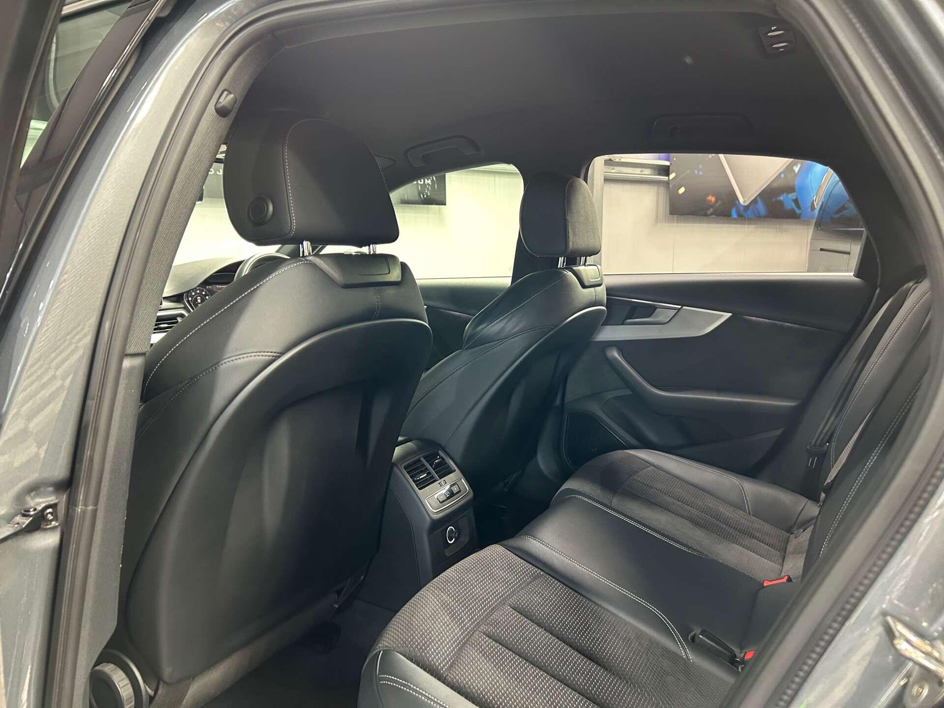 Audi A4 view 28