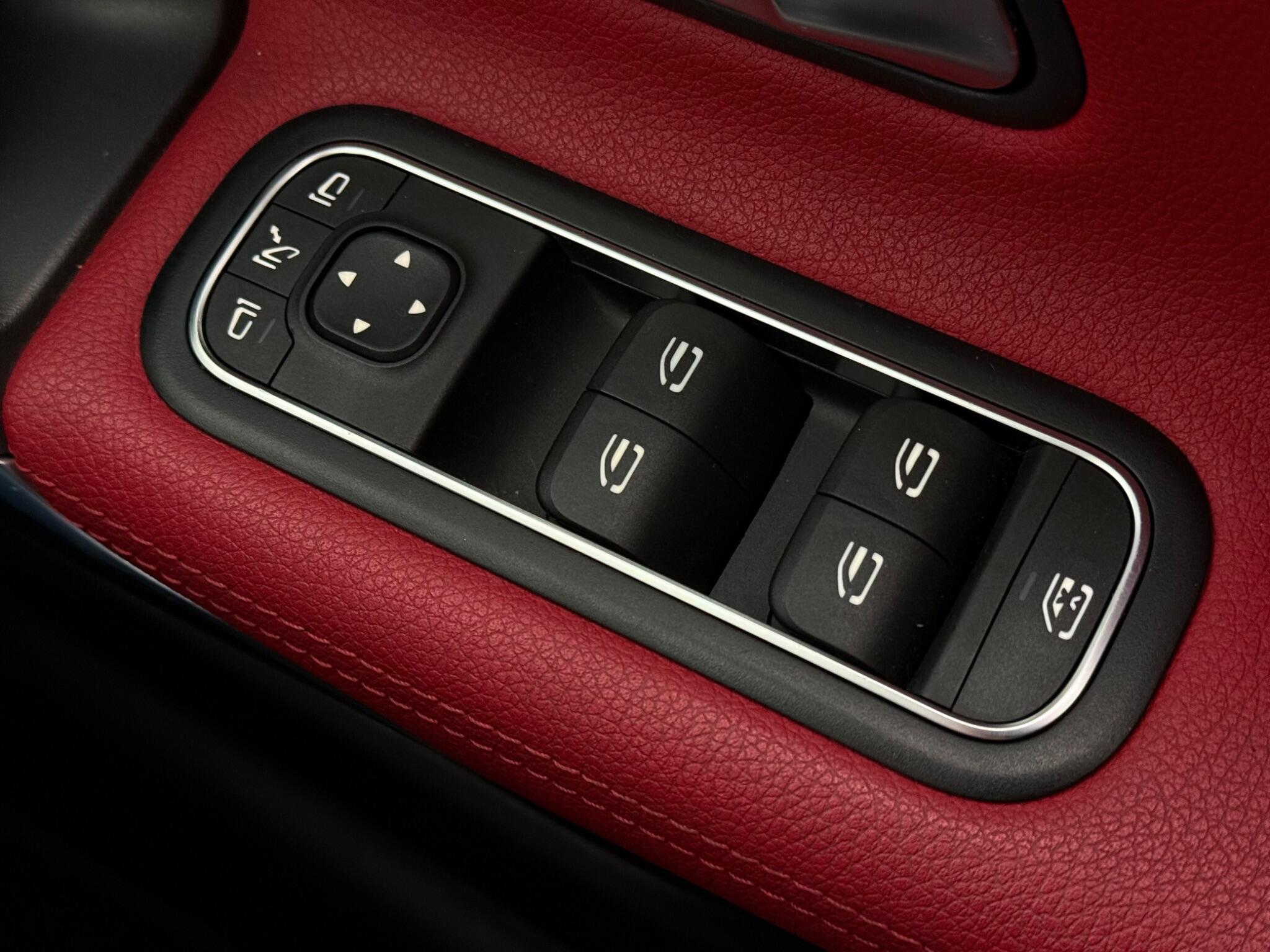 Mercedes-Benz Cla view 32