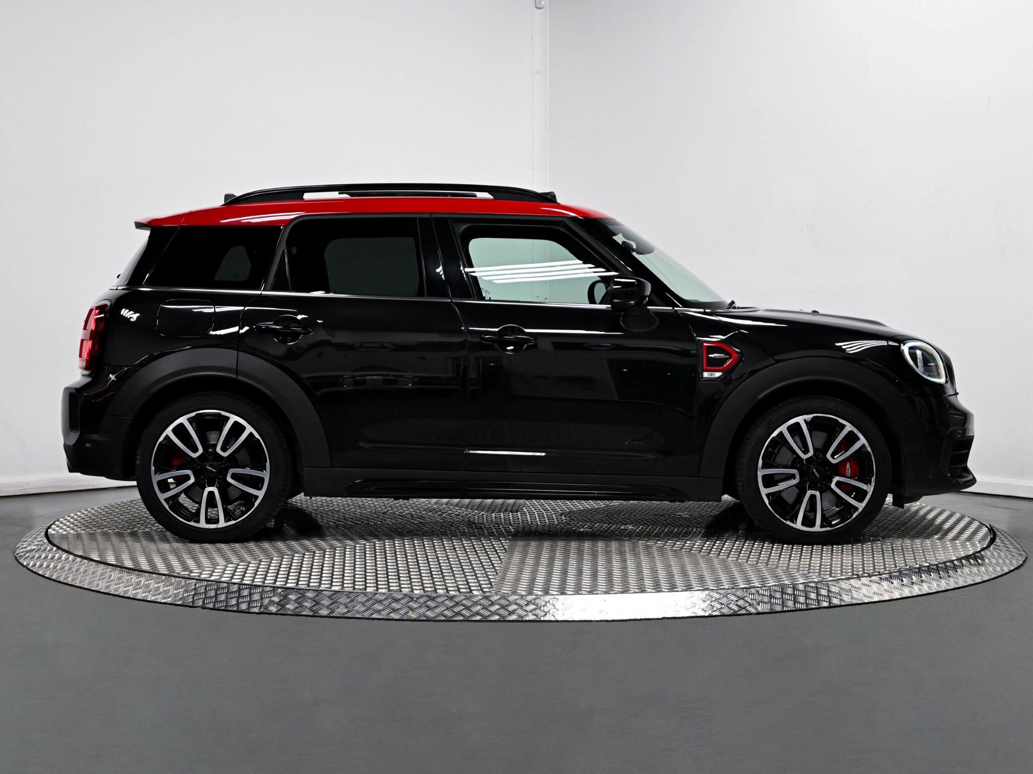 MINI Countryman view 34