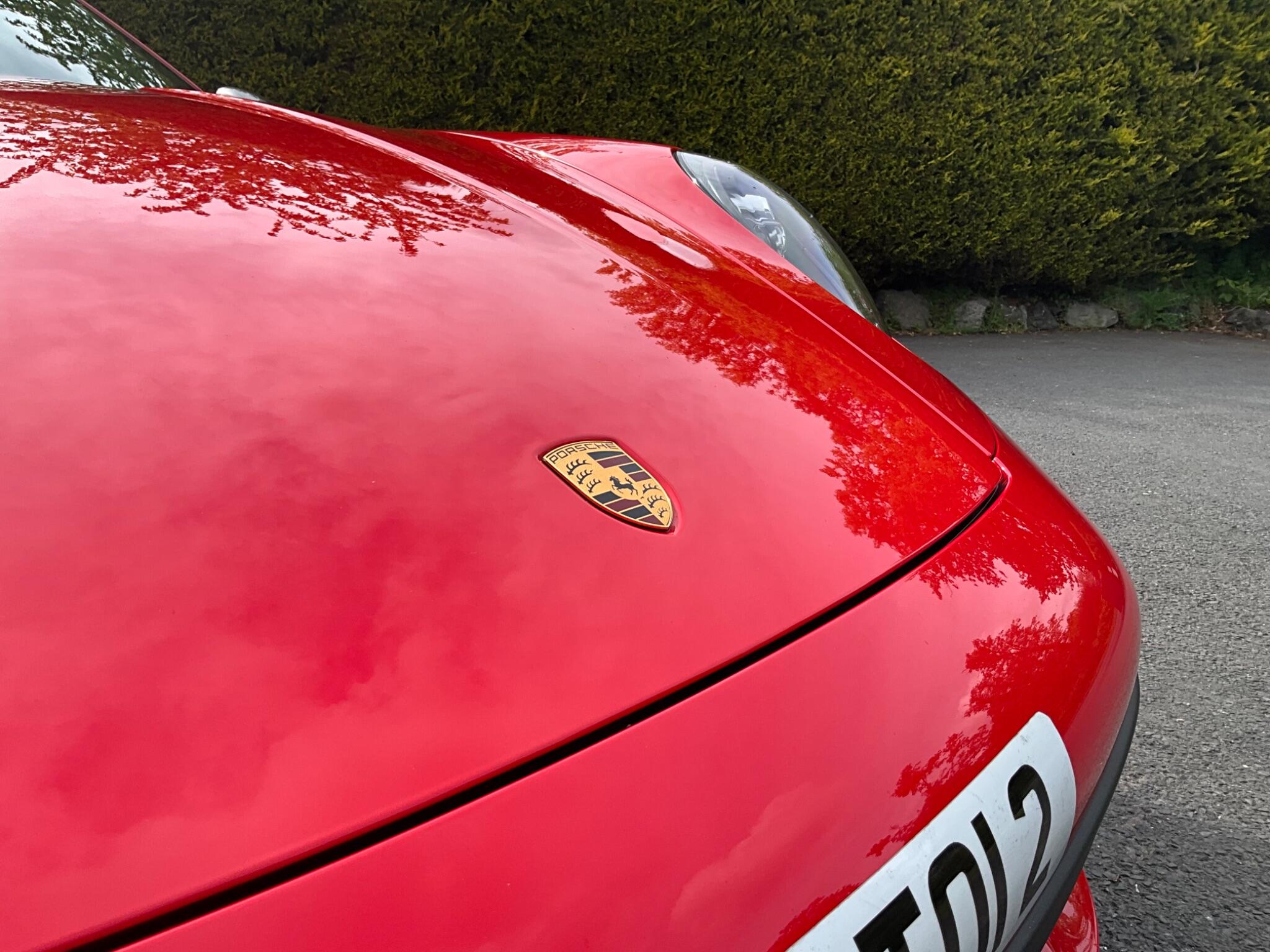 Porsche 911 view 36