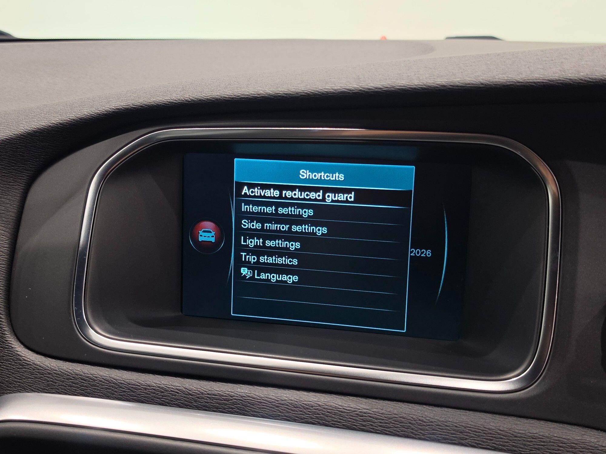 Volvo V40 view 86