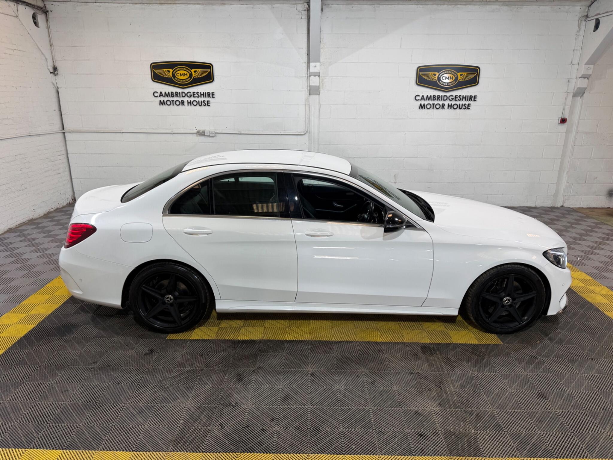 Mercedes-Benz C-Class view 13