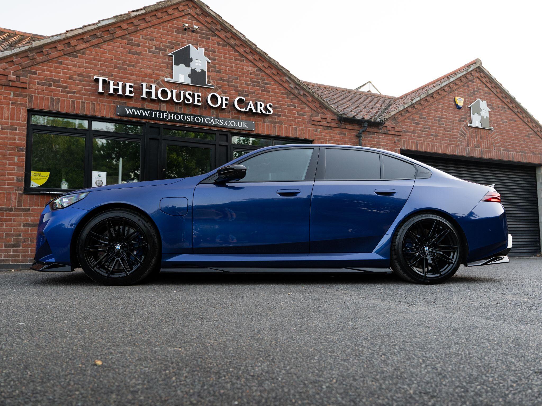 BMW M5 view 30