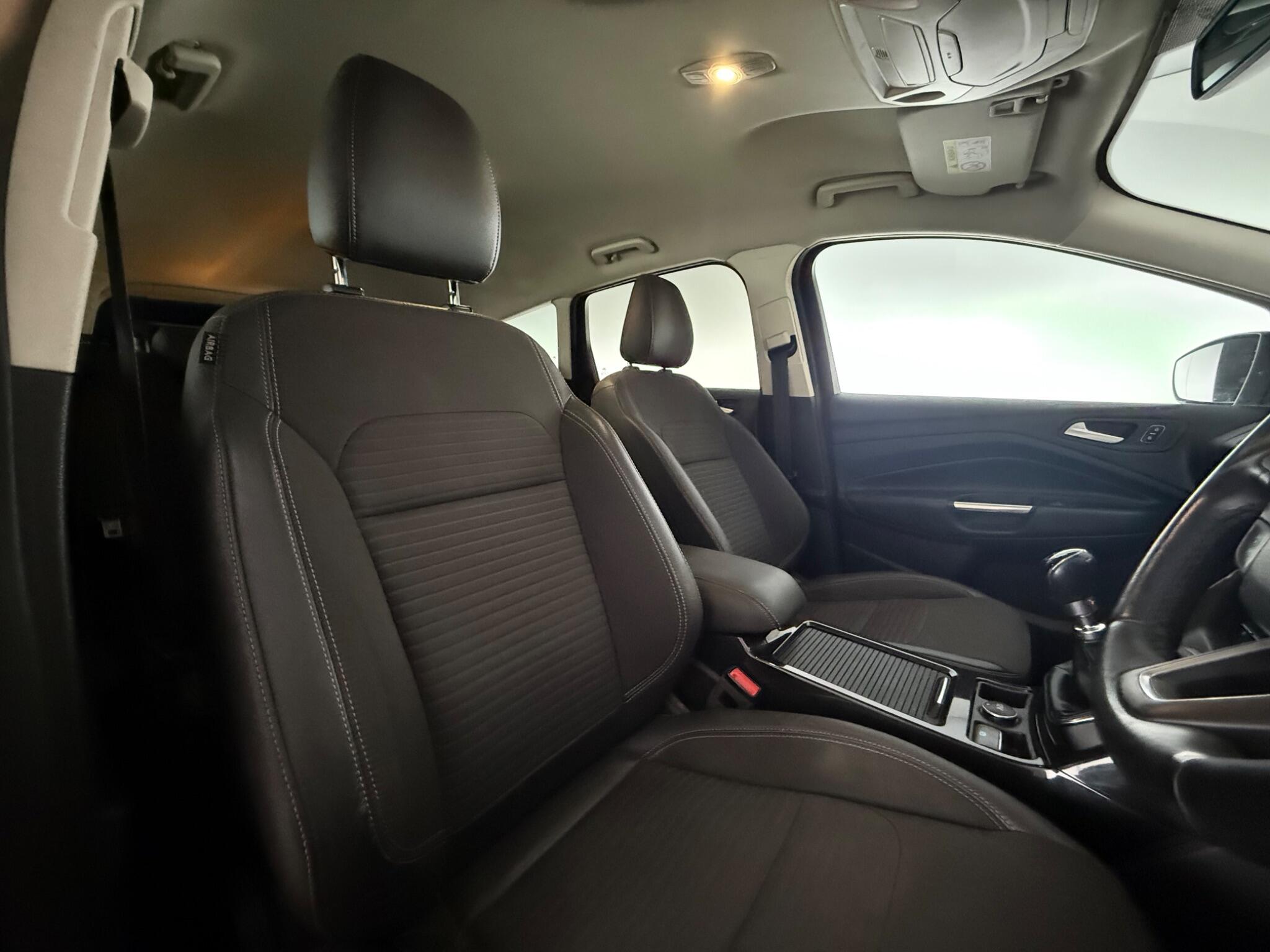 Ford Kuga view 26