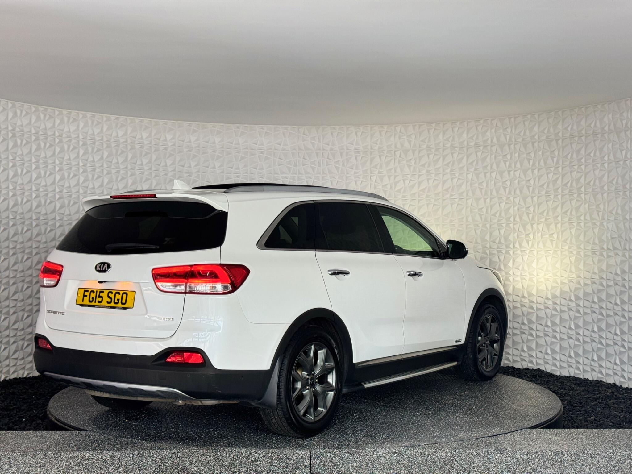 Kia Sorento view 11