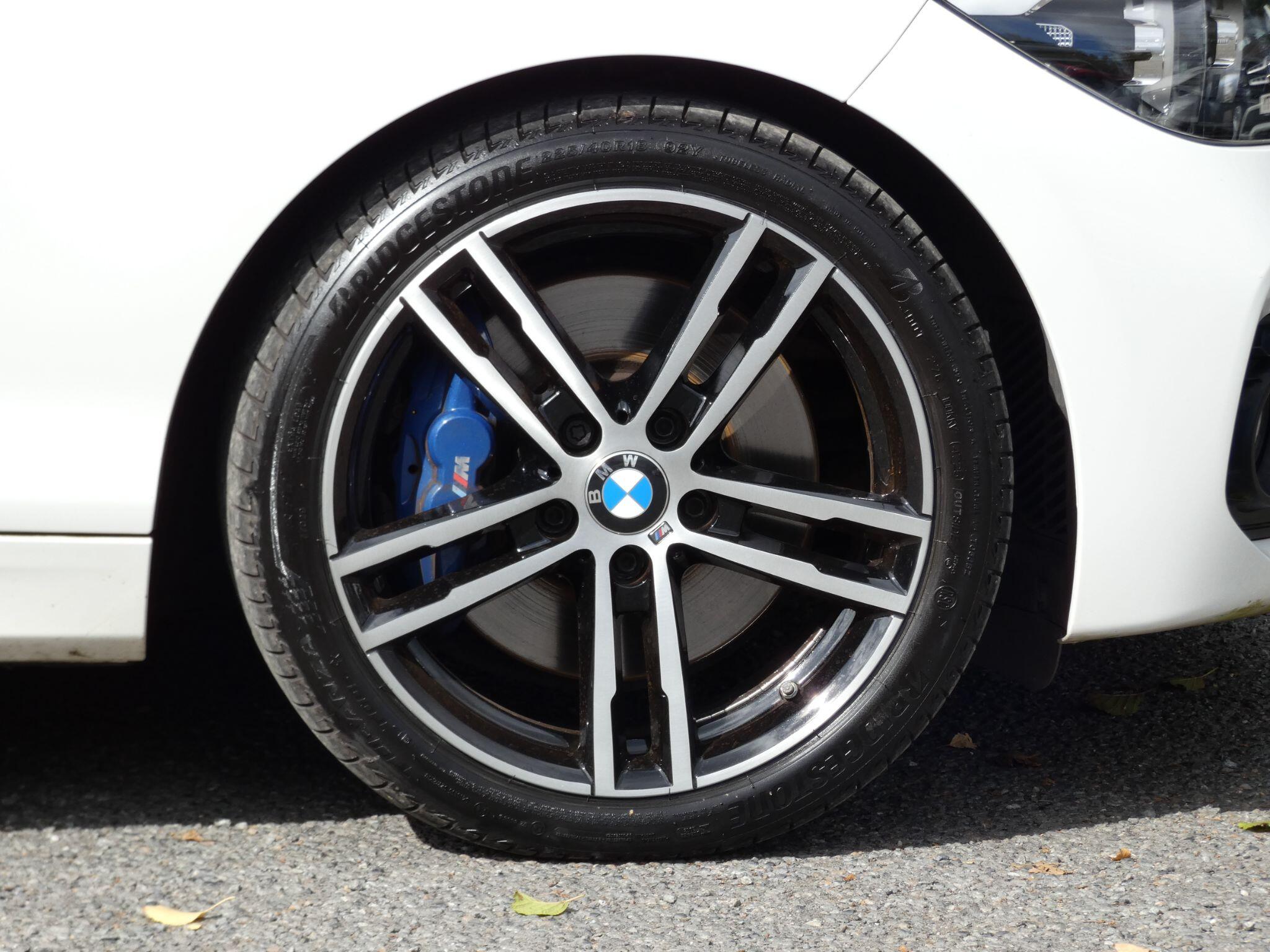 BMW 1 Series view 41