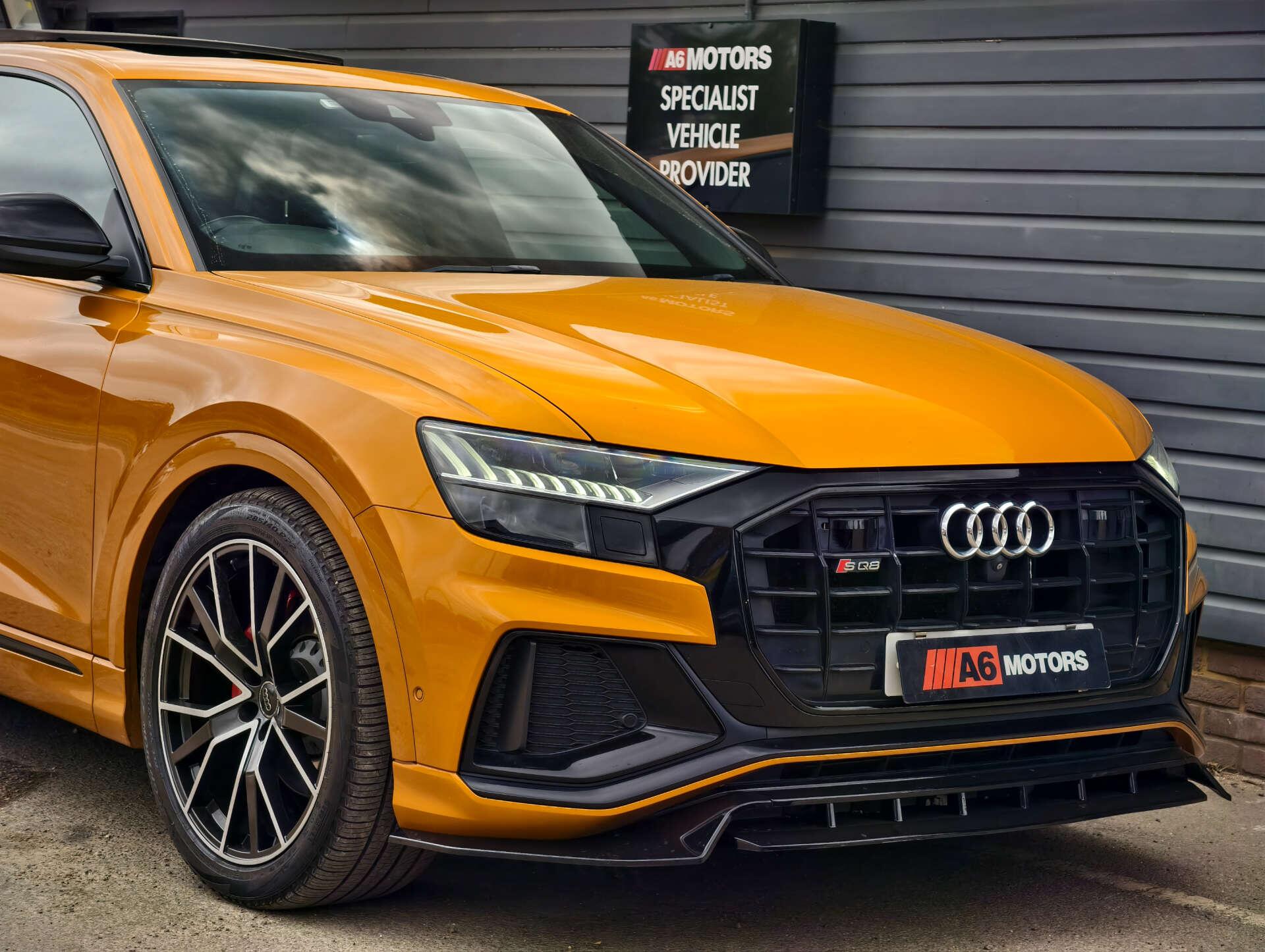 Audi Q8 view 22