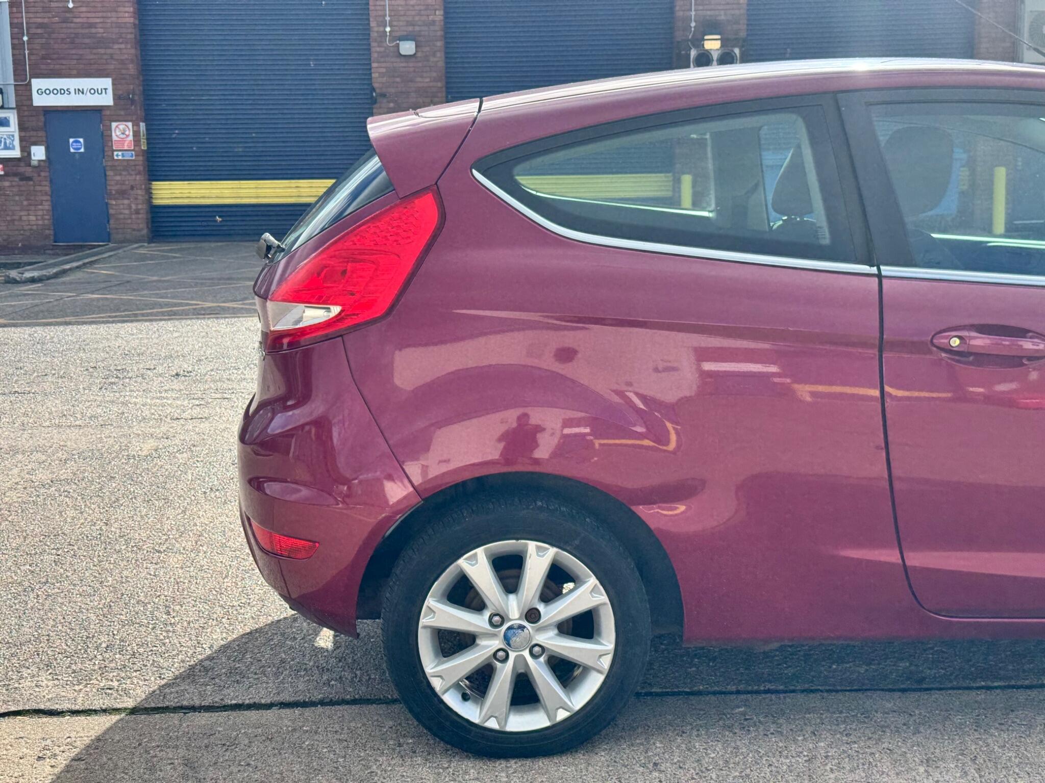 Ford Fiesta view 37