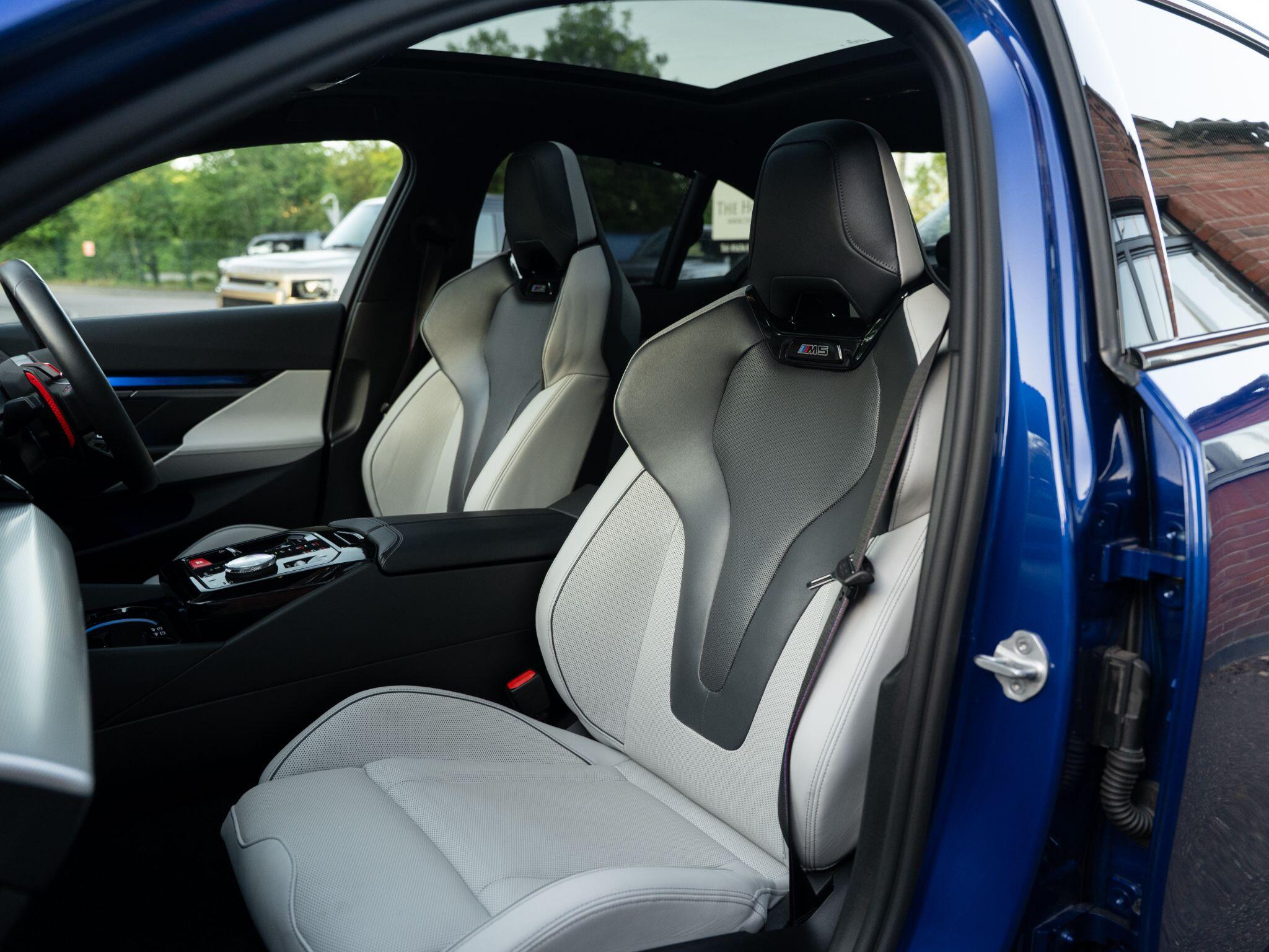 BMW M5 view 45
