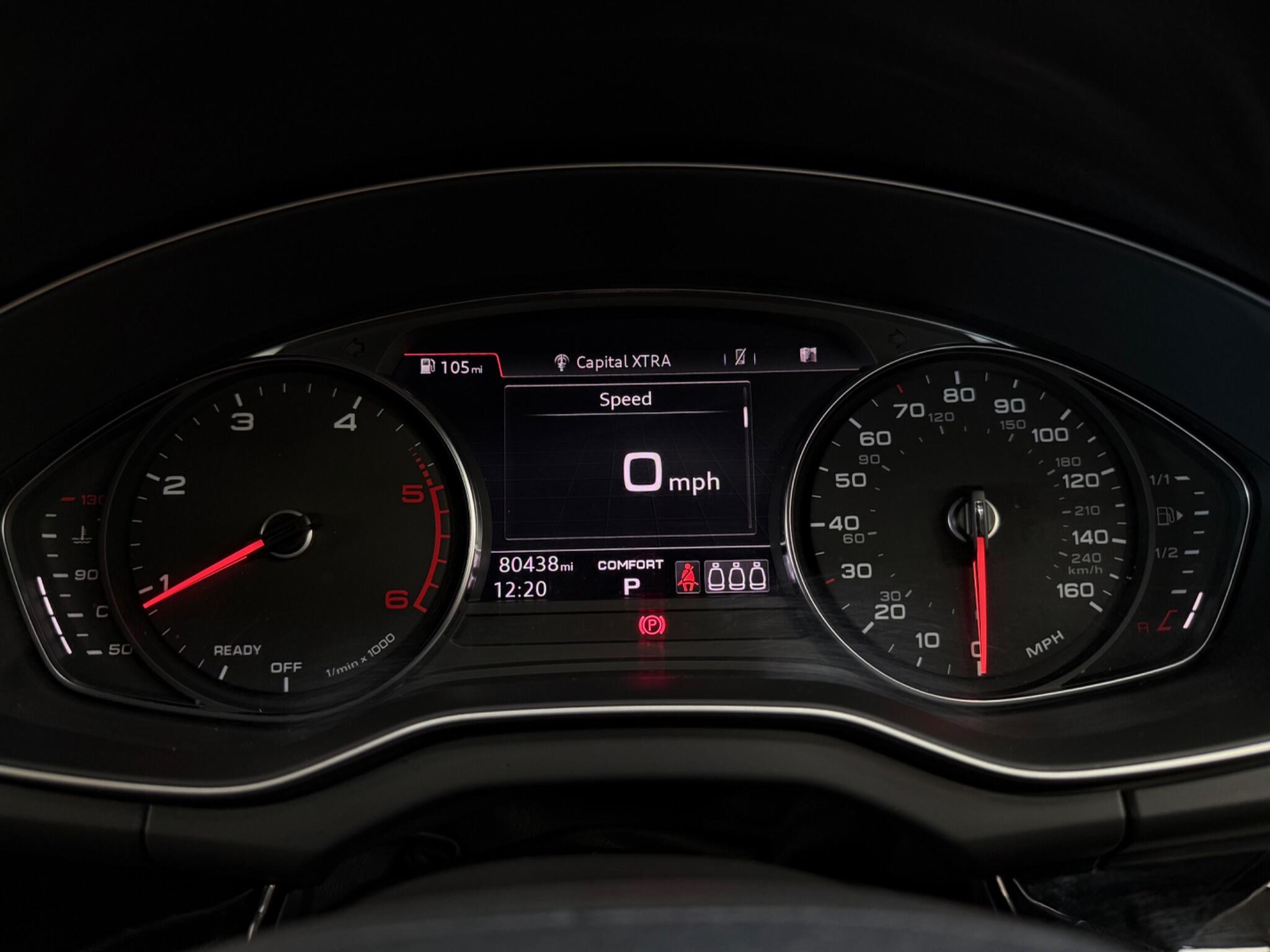 Audi Q5 view 14