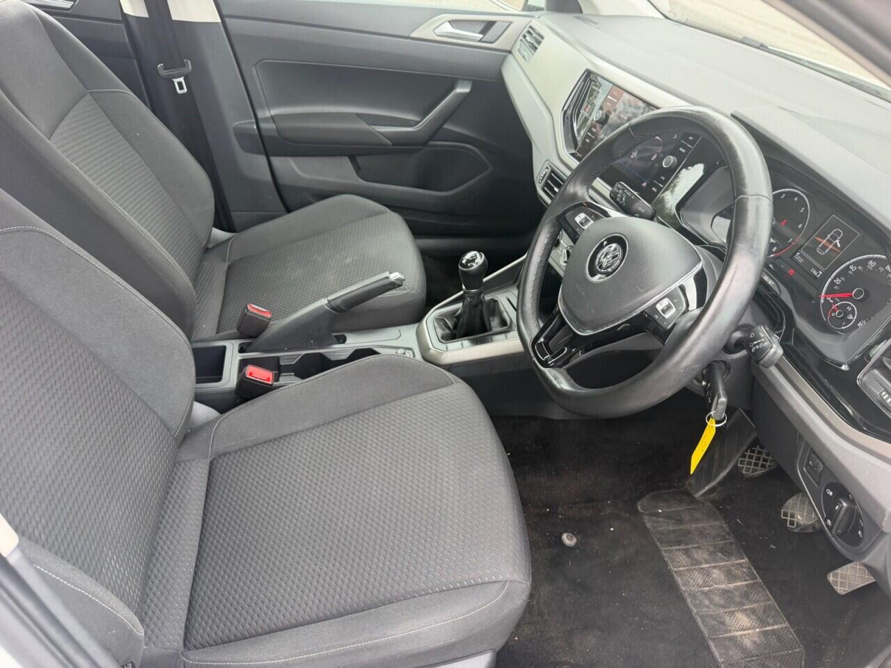 Volkswagen Polo view 11