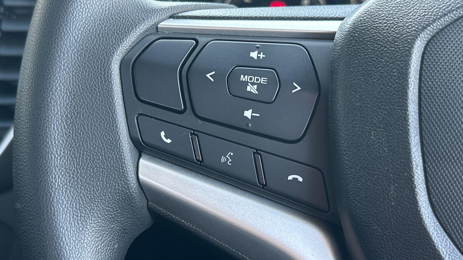 Isuzu D-Max view 15