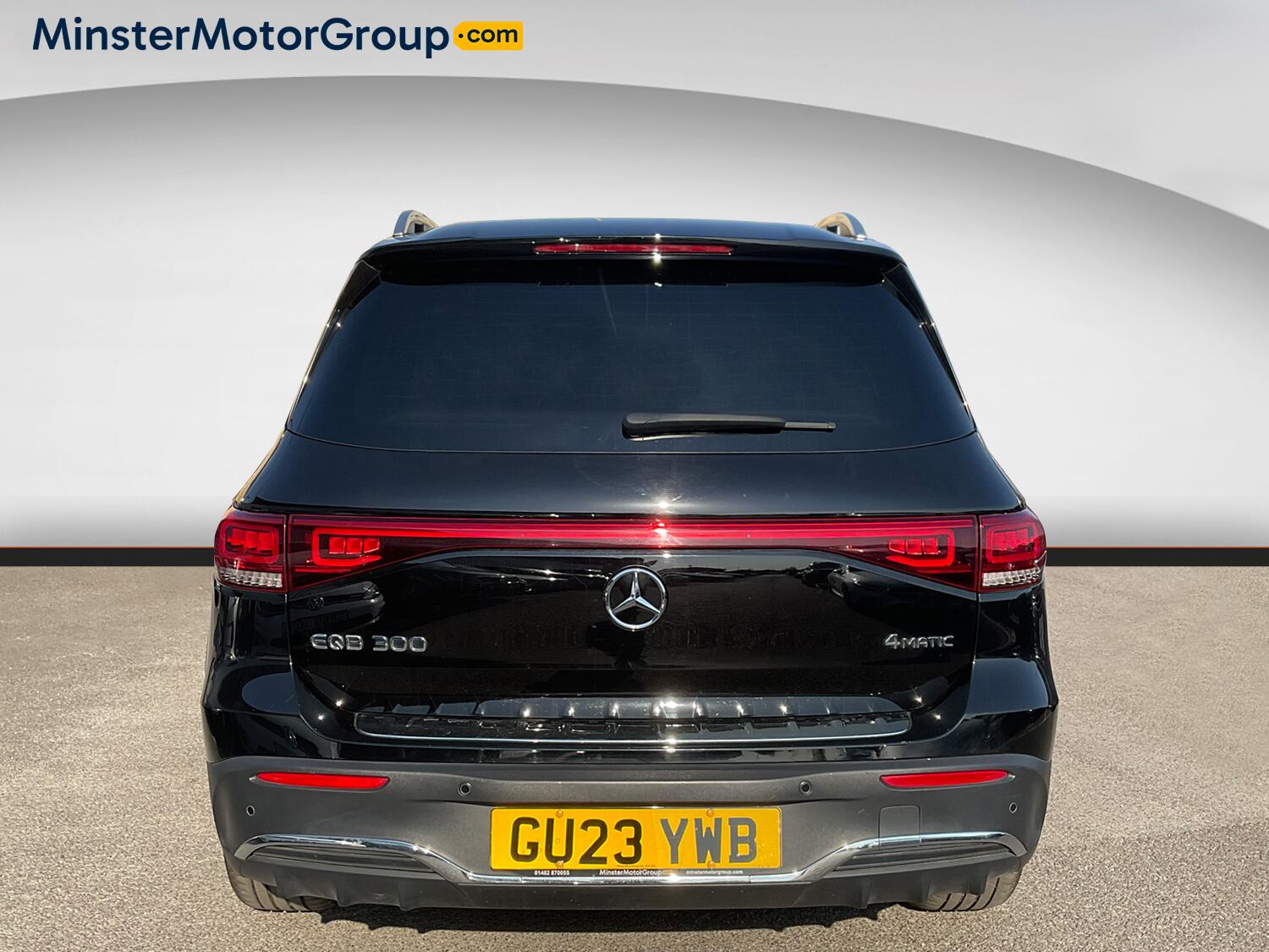 Mercedes-Benz Eqb view 3