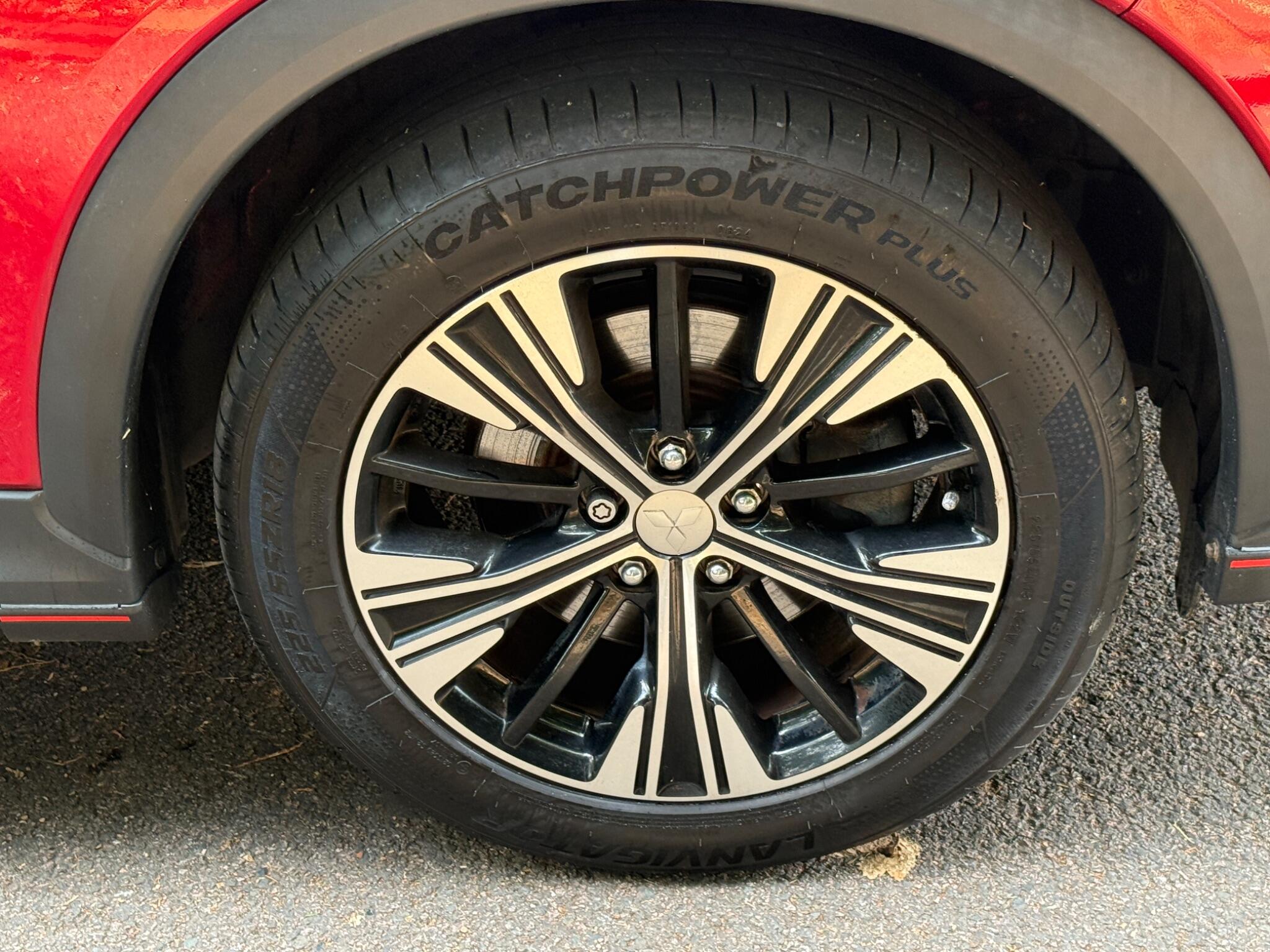 Mitsubishi Eclipse Cross - Image 13