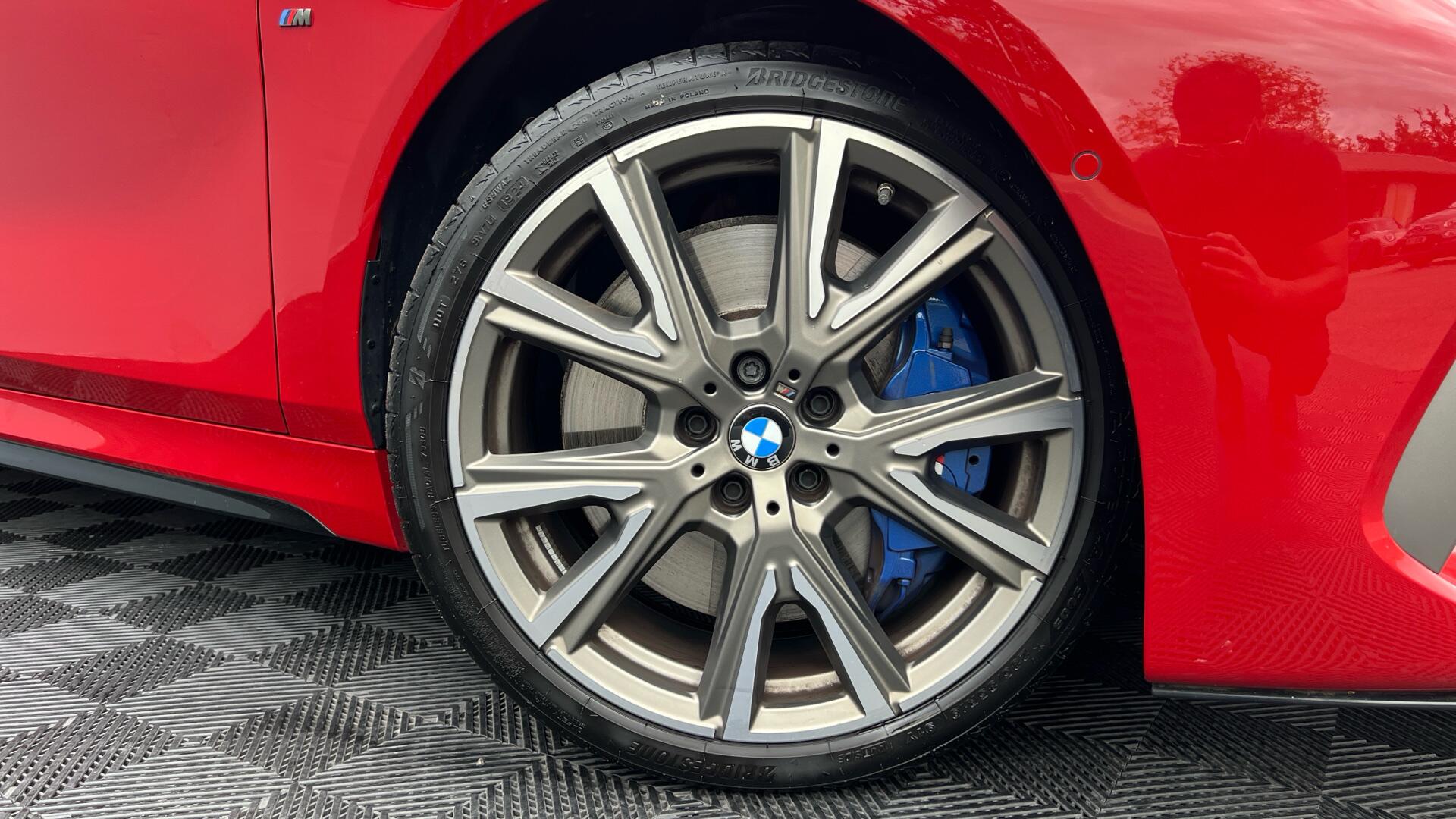 BMW 1 Series view 25
