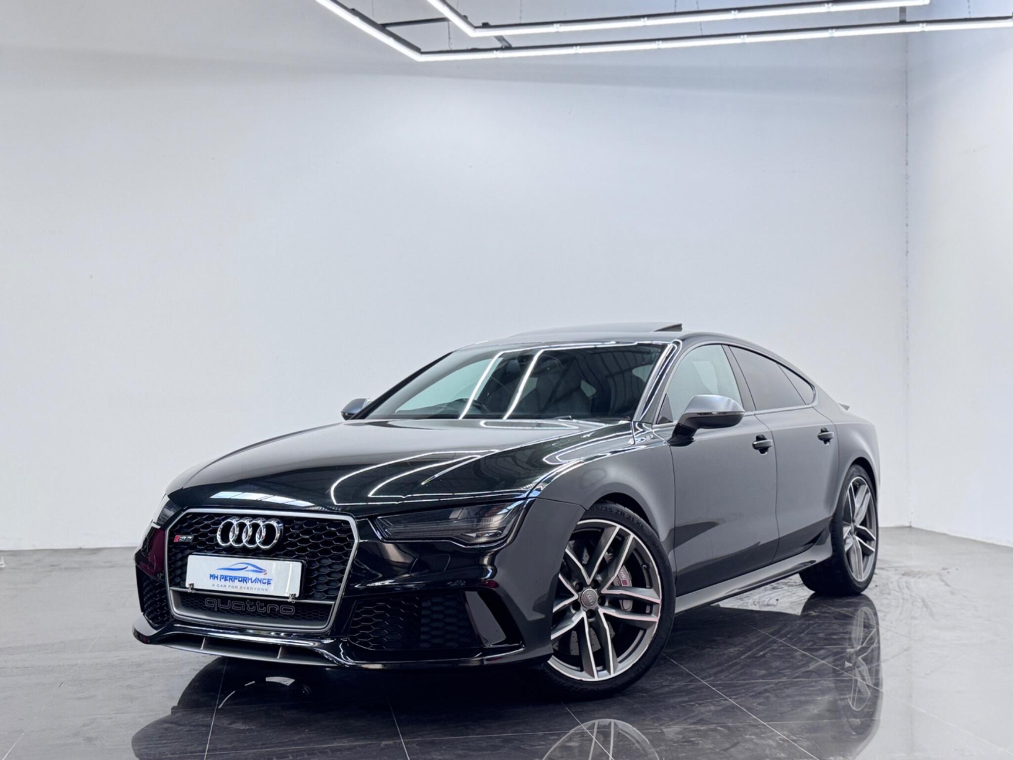 Audi RS7 view 12