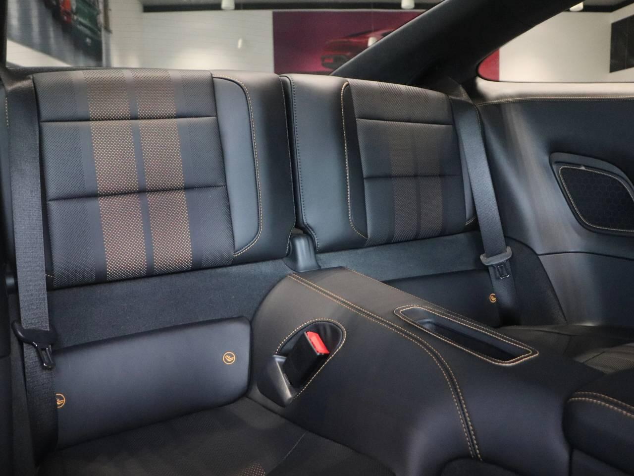 Porsche 911 view 38