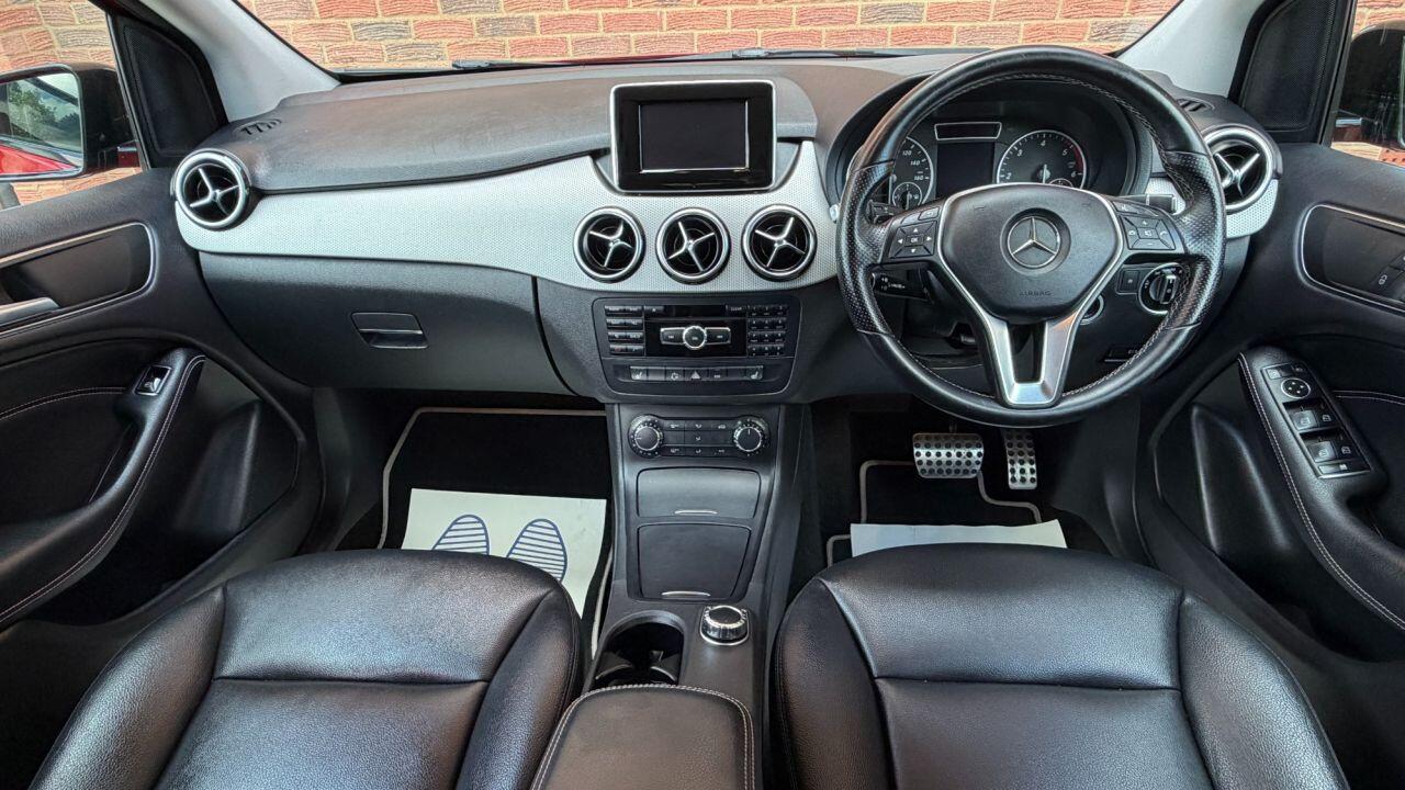 Mercedes-Benz B-Class view 14