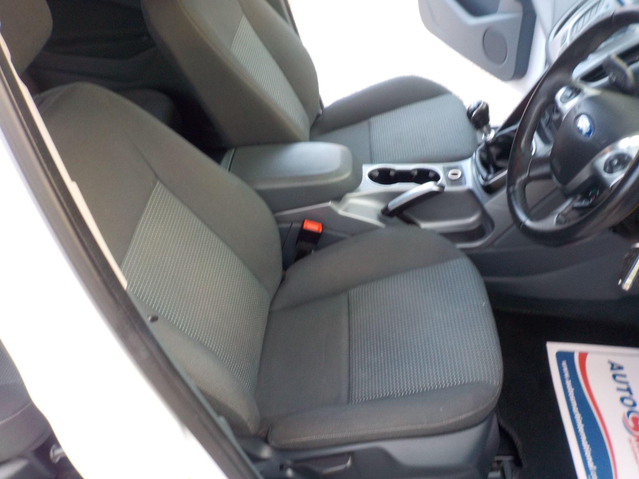 Ford Grand C-Max 1.6 TDCi Zetec Euro 5 5dr