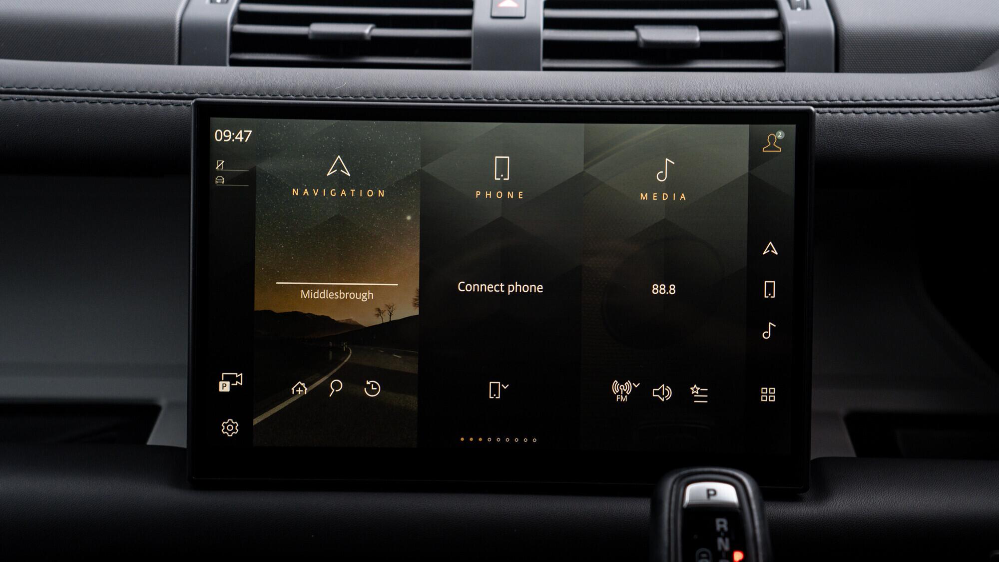 Land Rover Defender view 27