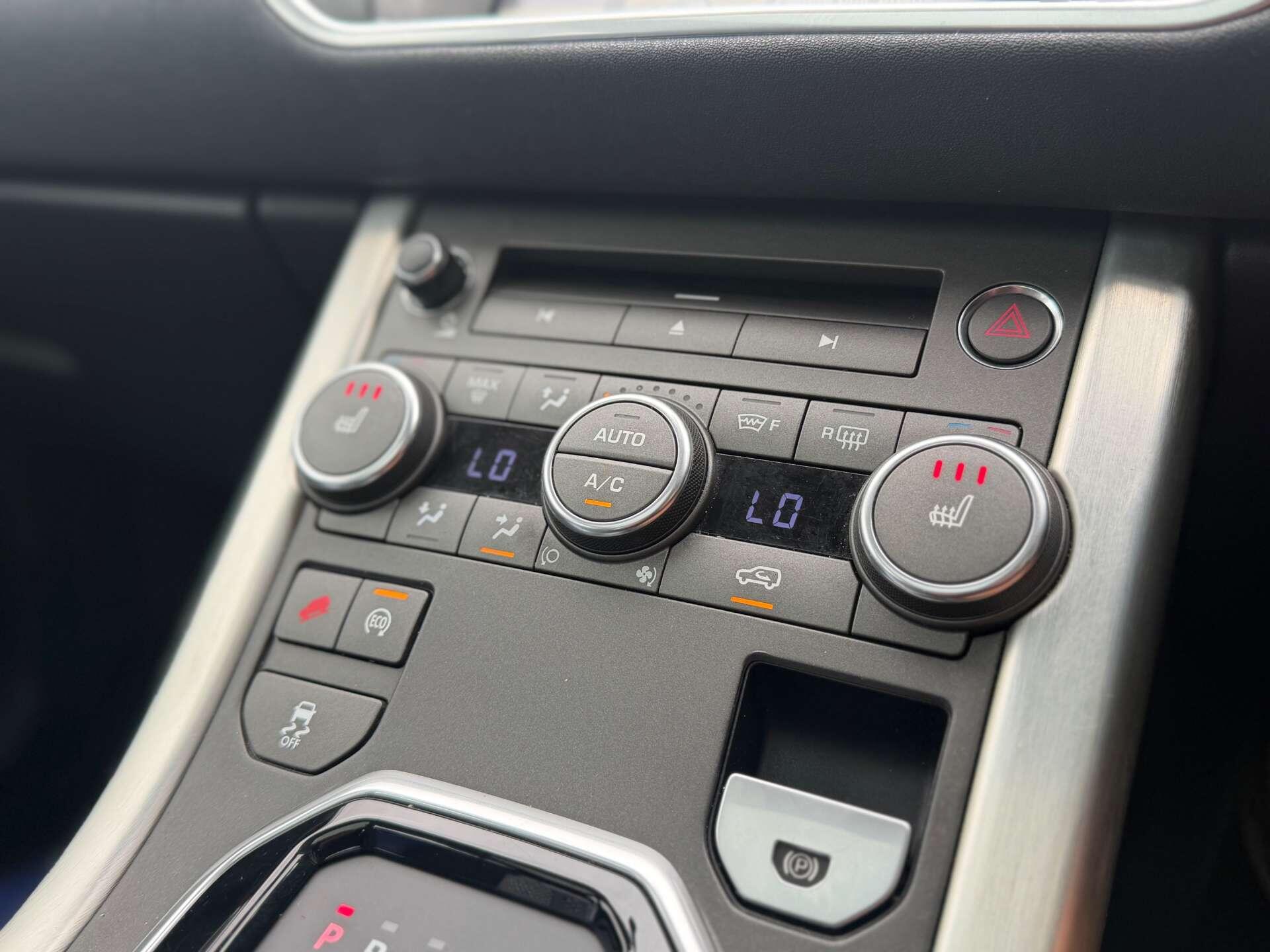 Land Rover Range Rover Evoque view 21