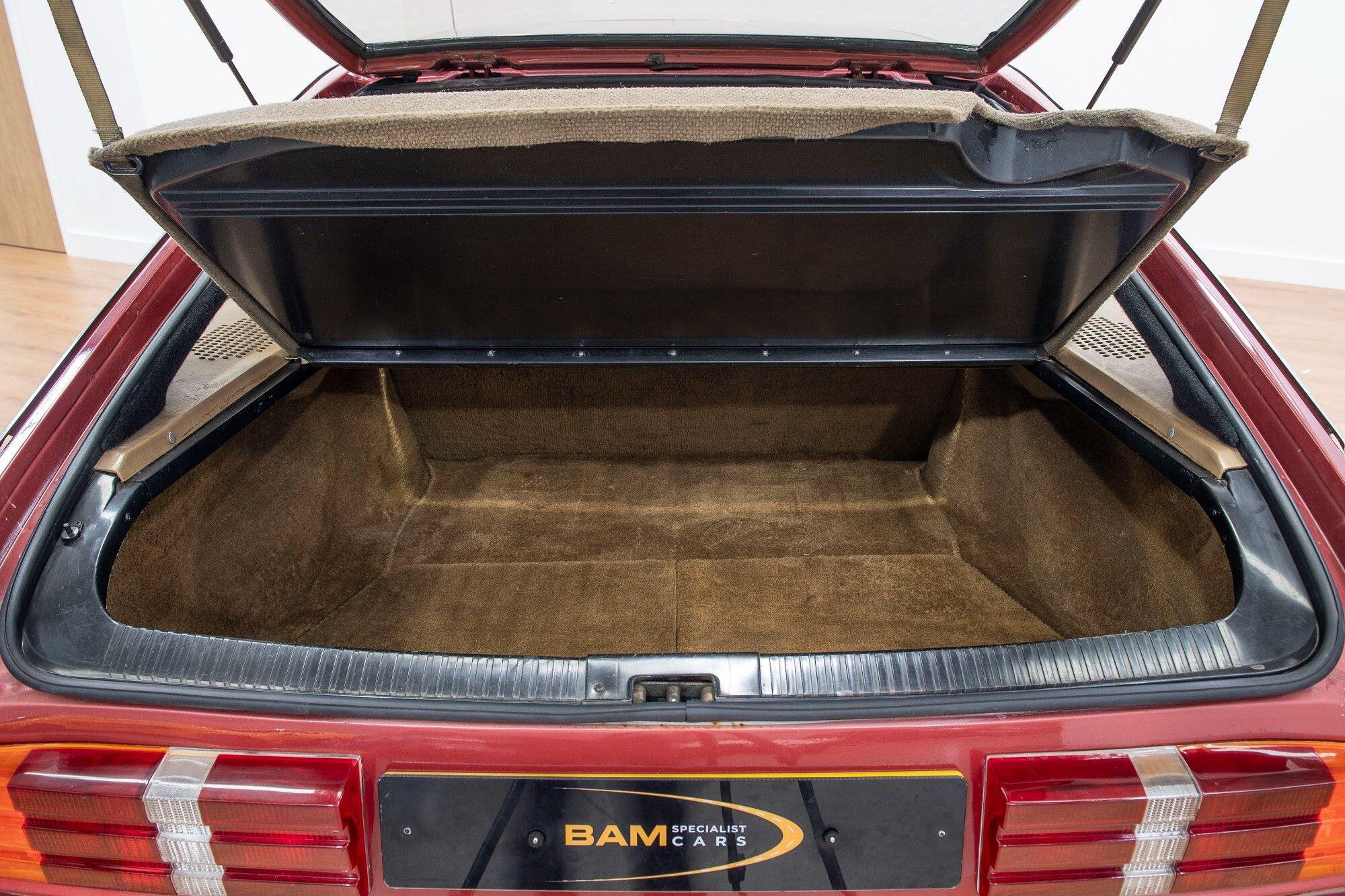 Rover 1982 Rover view 30