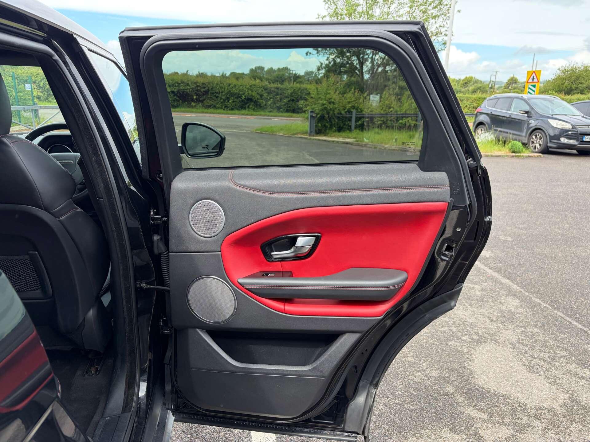 Land Rover Range Rover Evoque view 26