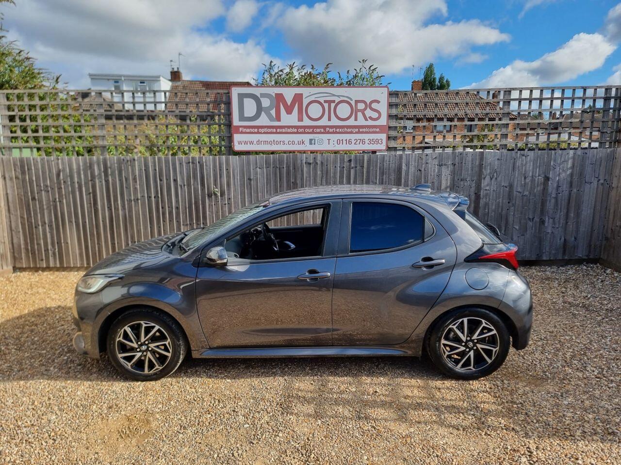 Toyota Yaris view 7