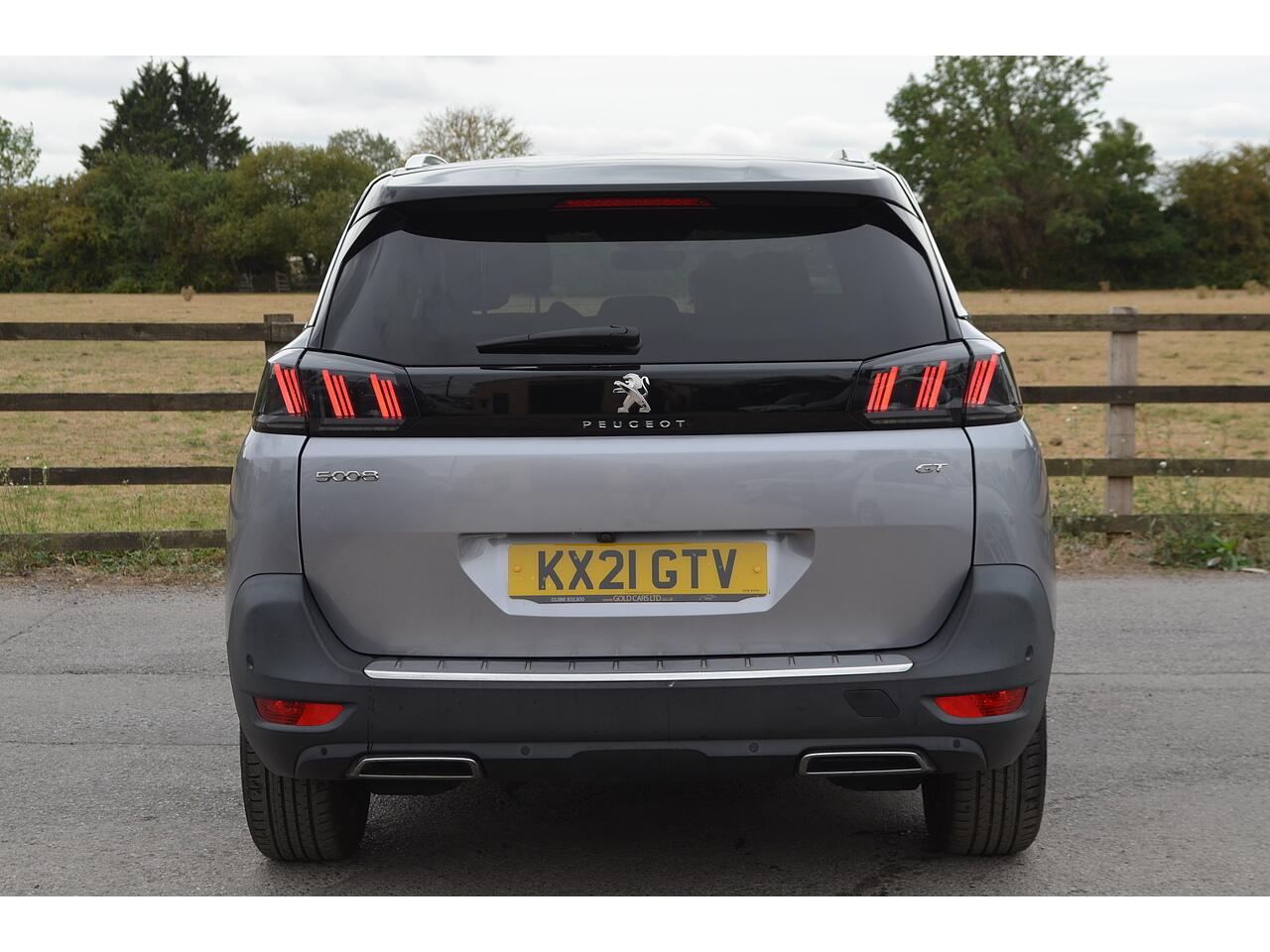 Peugeot 5008 view 8