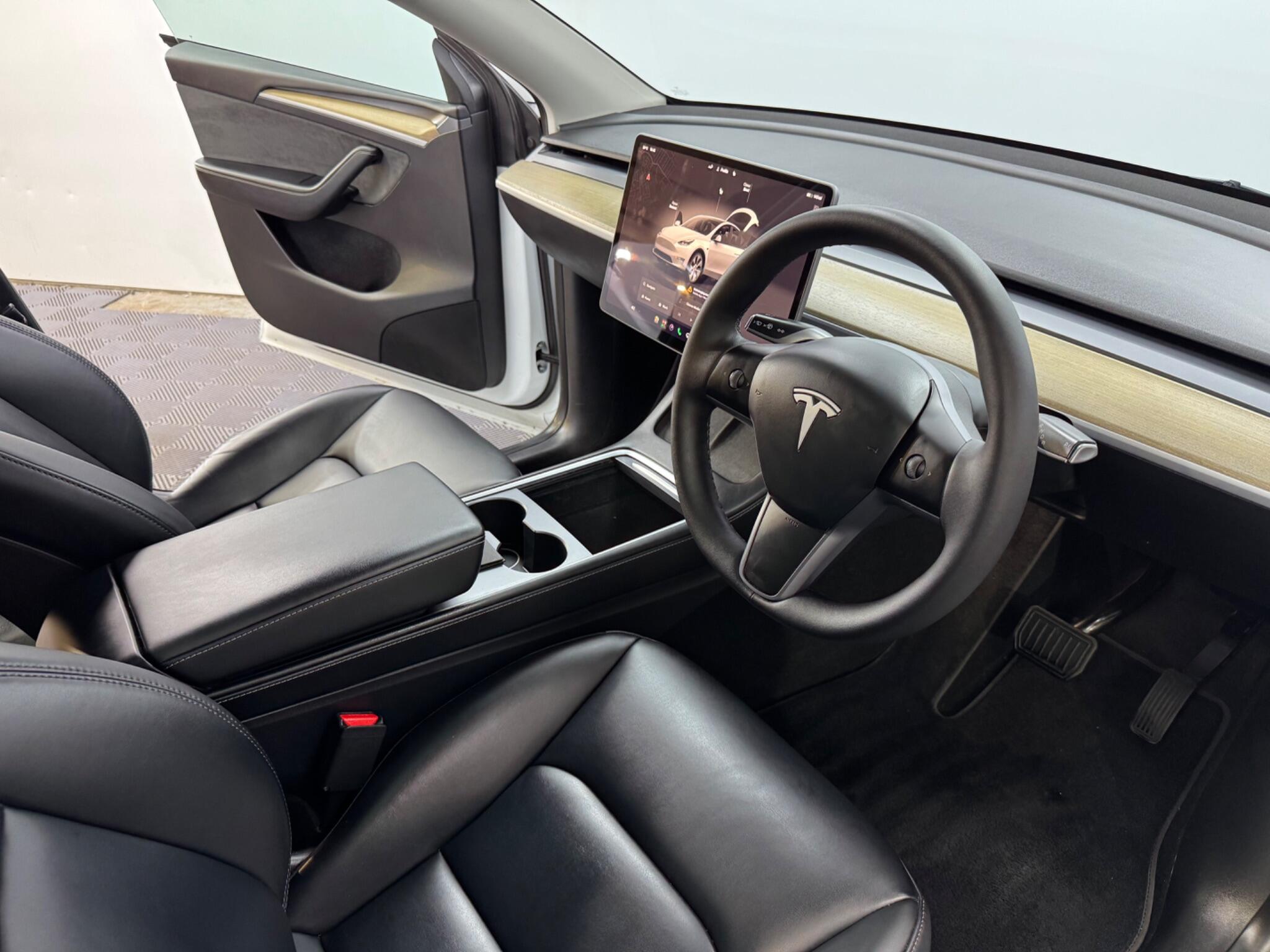 Tesla Model Y view 8