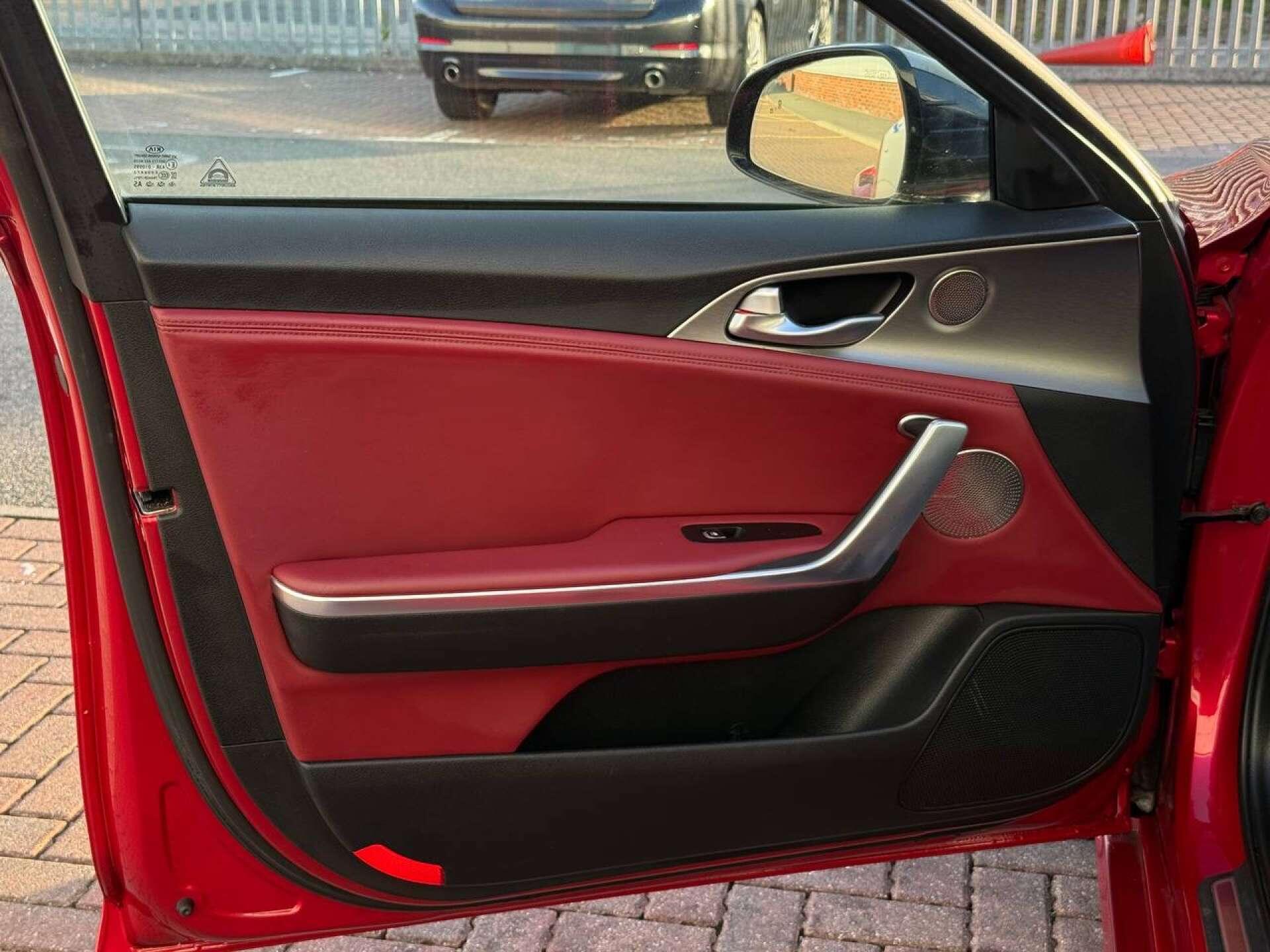 Kia Stinger view 25