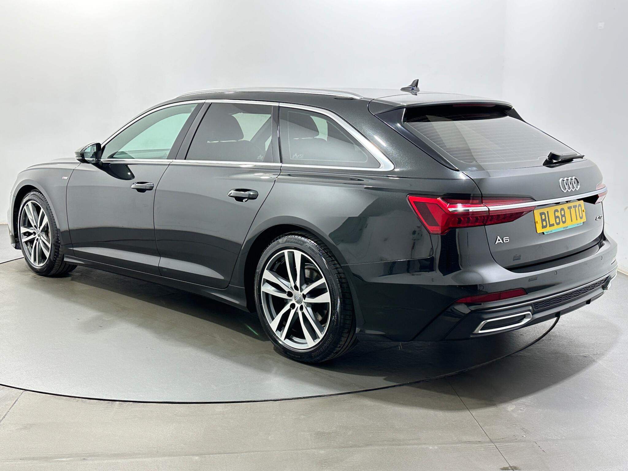 Audi A6 view 6