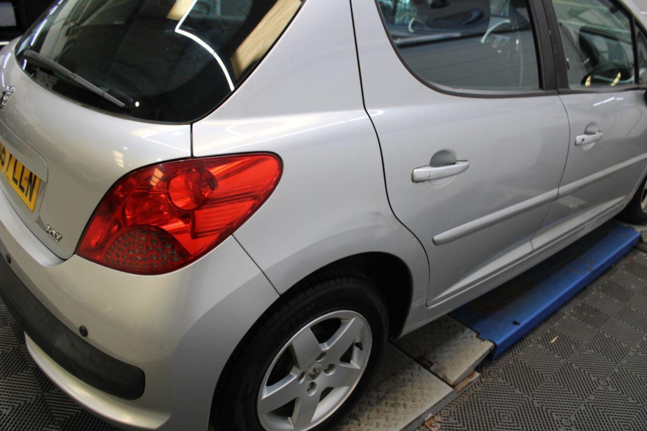 Peugeot 207 view 30