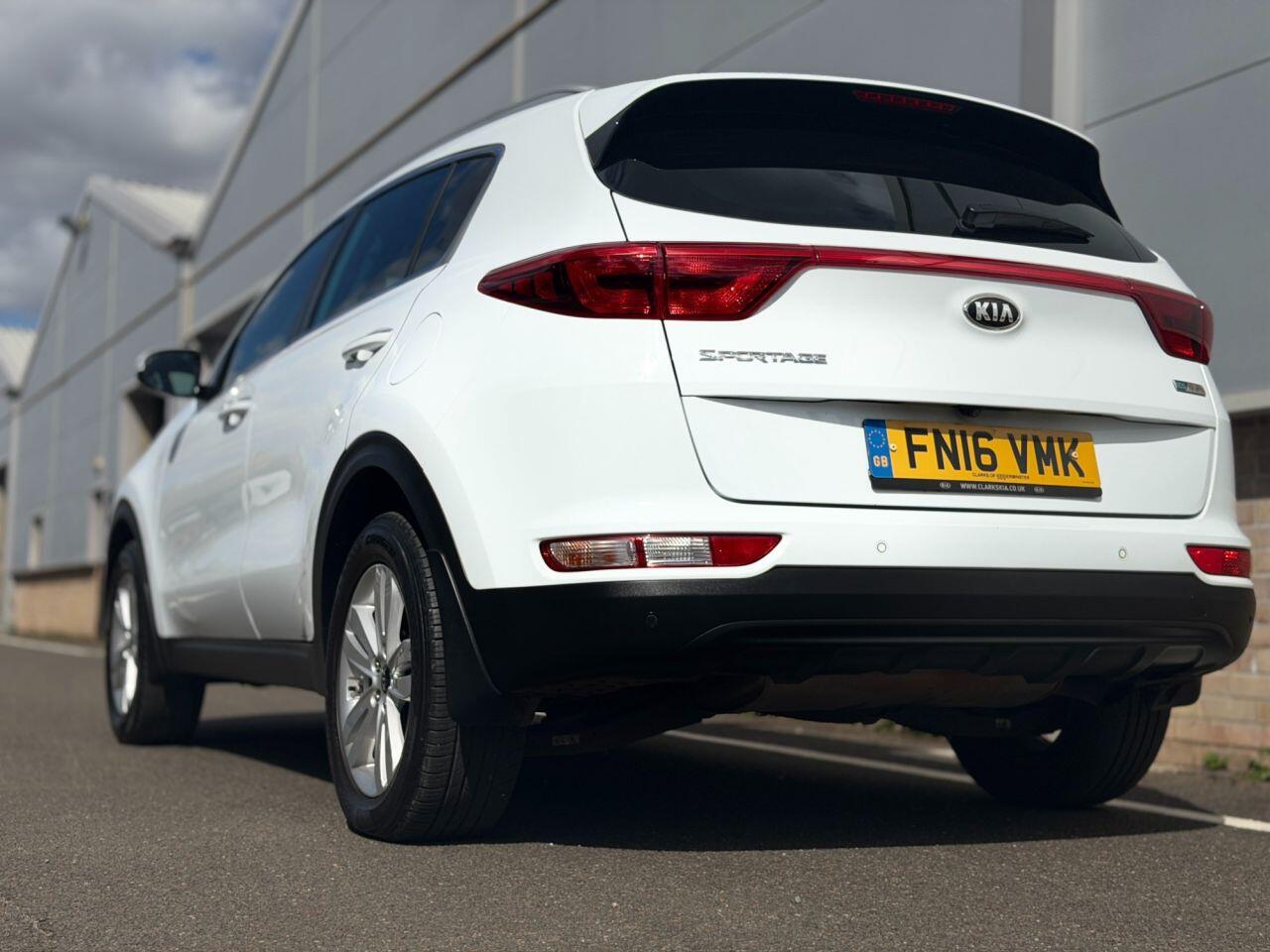 Kia Sportage view 38