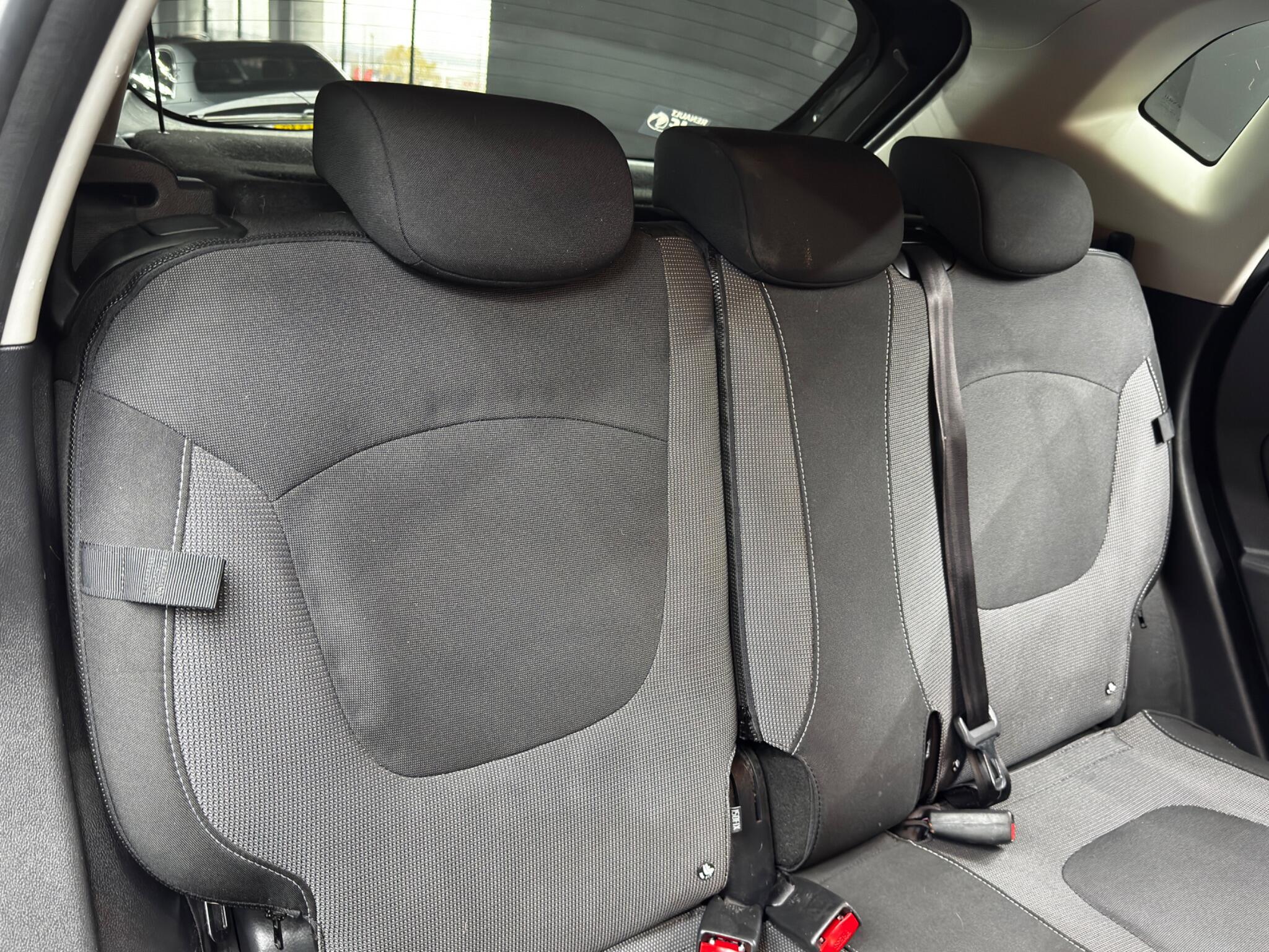 Renault Captur view 15