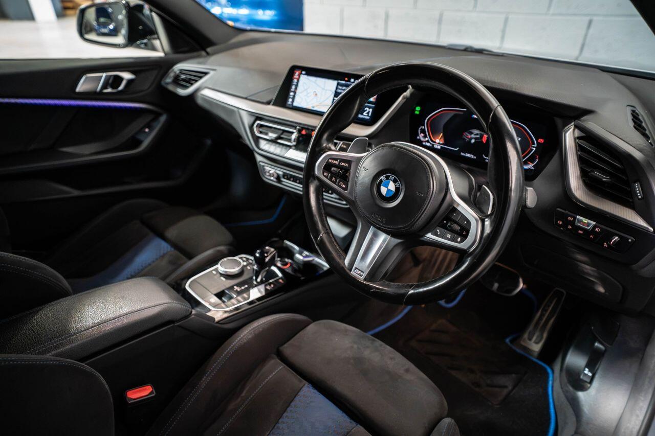 BMW 2 Series view 12