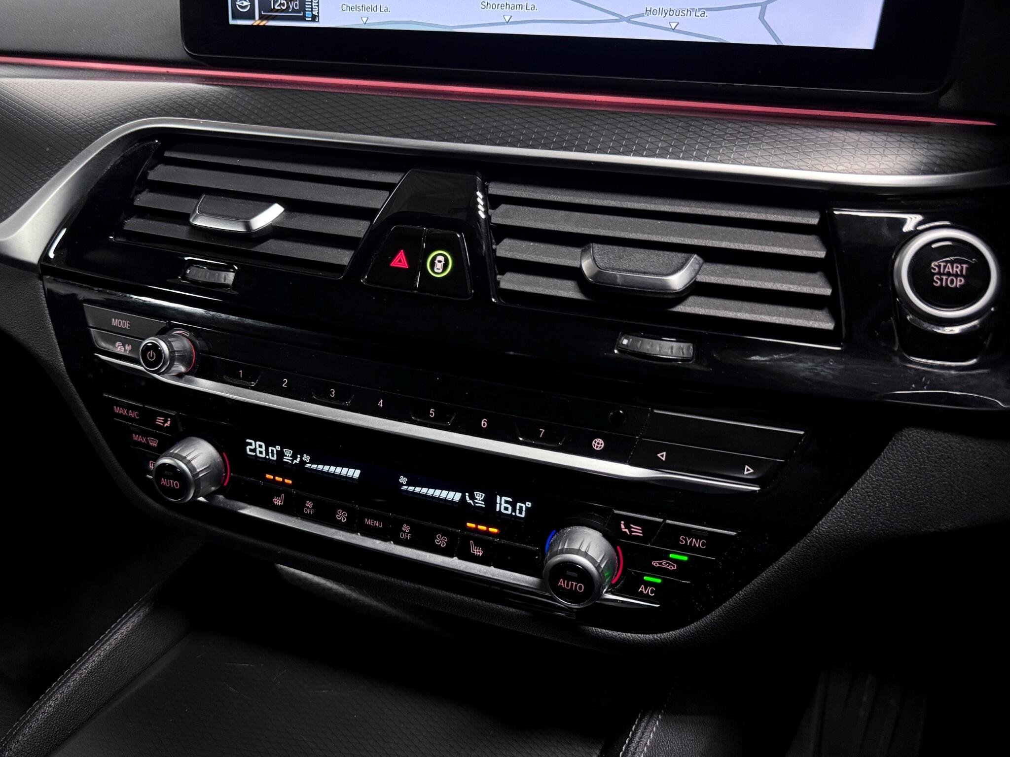 BMW 5 Series view 37