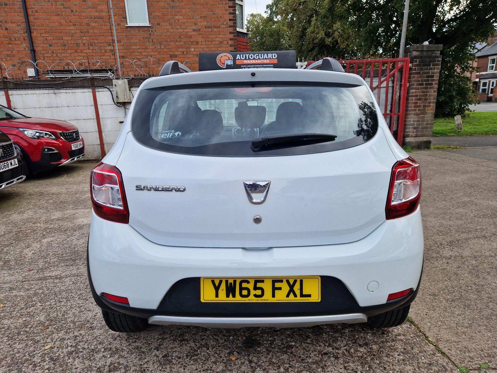 Dacia Sandero view 4