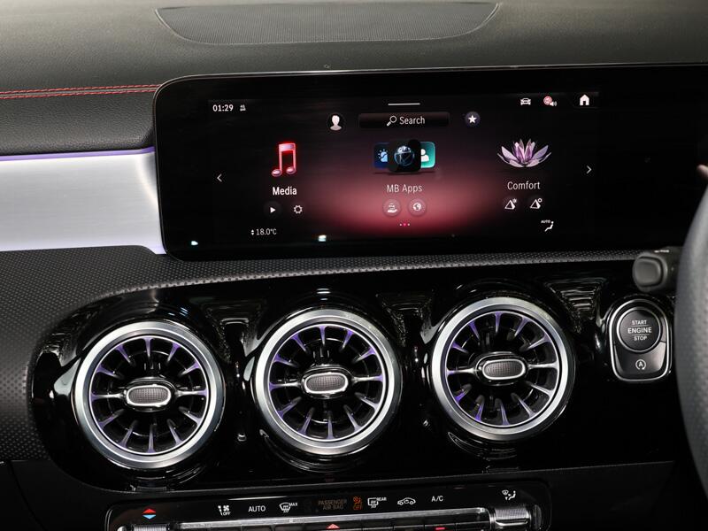 Mercedes-Benz CLA view 17