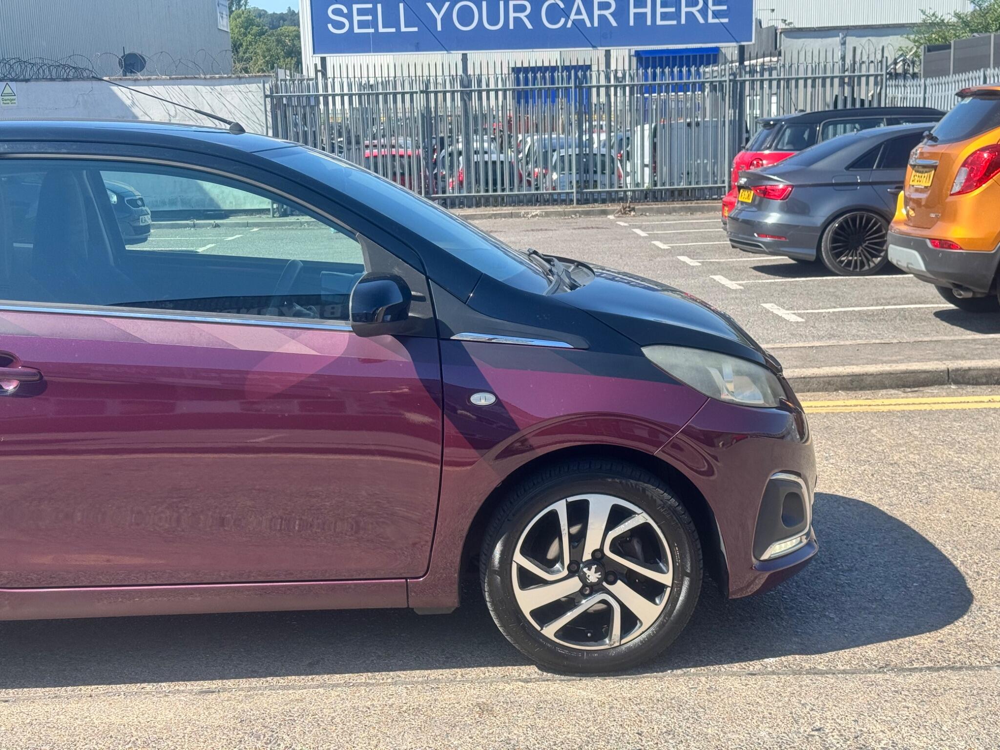 Peugeot 108 view 14