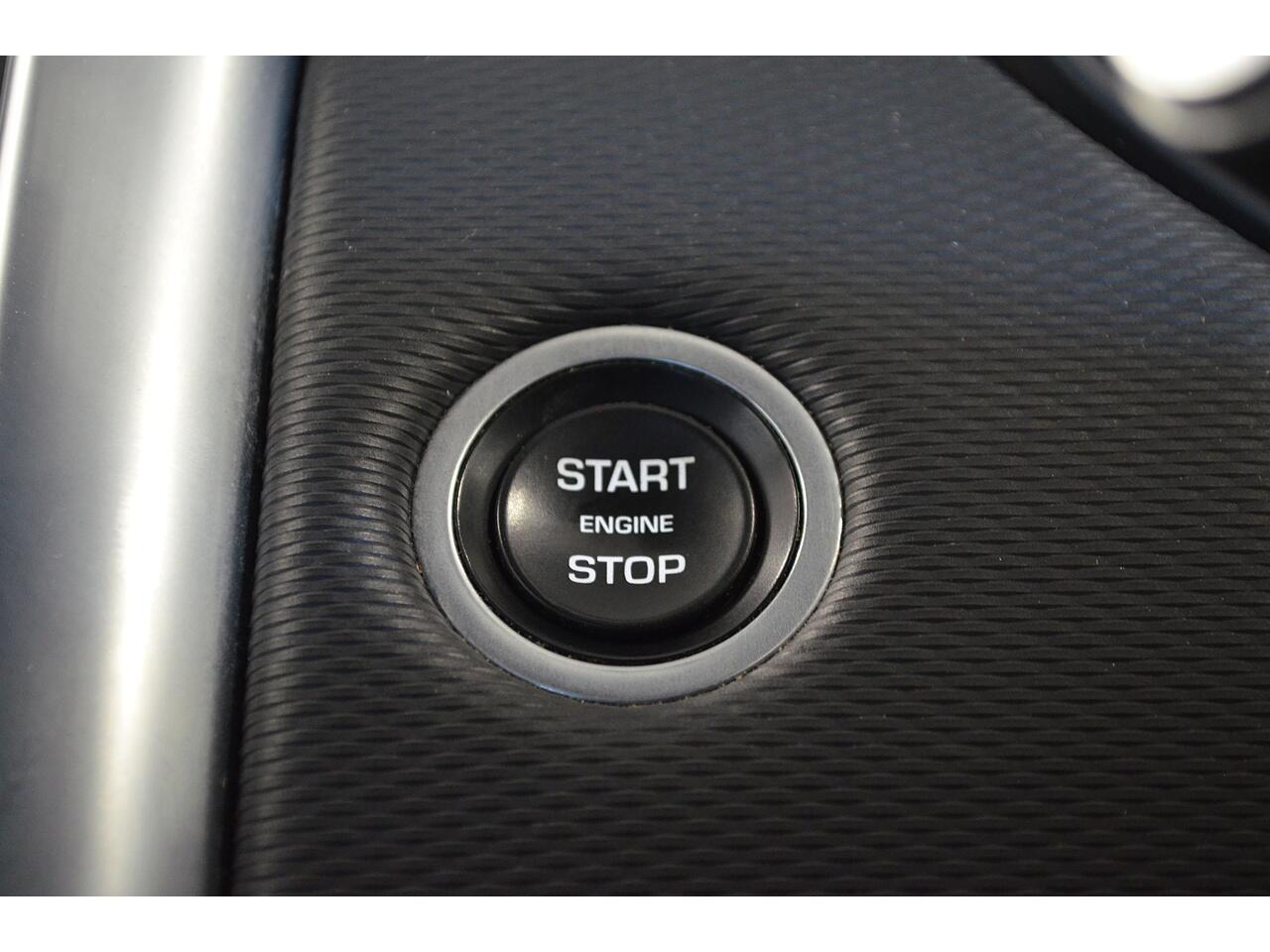 Land Rover Discovery view 41