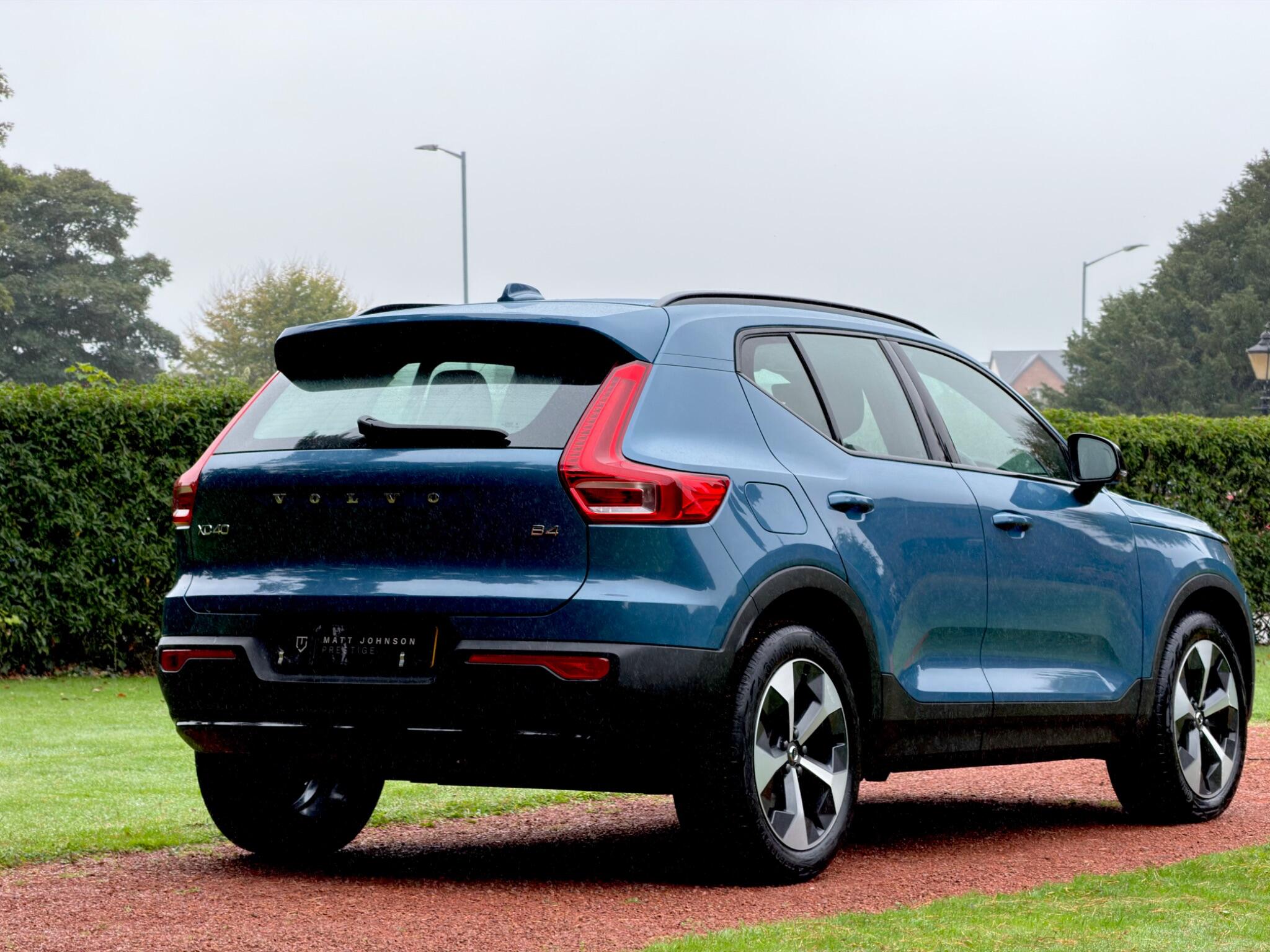 Volvo XC40 view 6