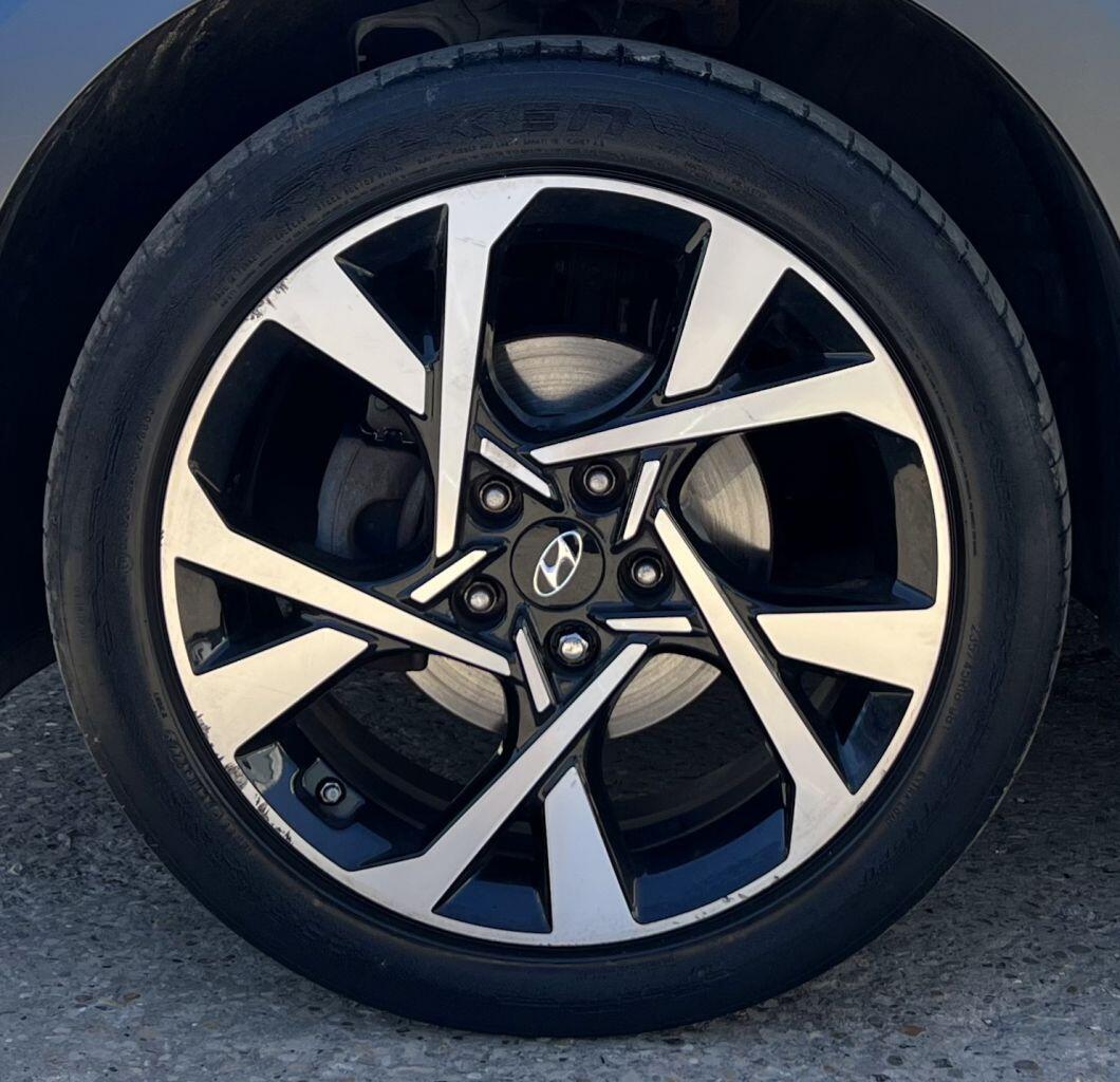 Hyundai Kona view 12