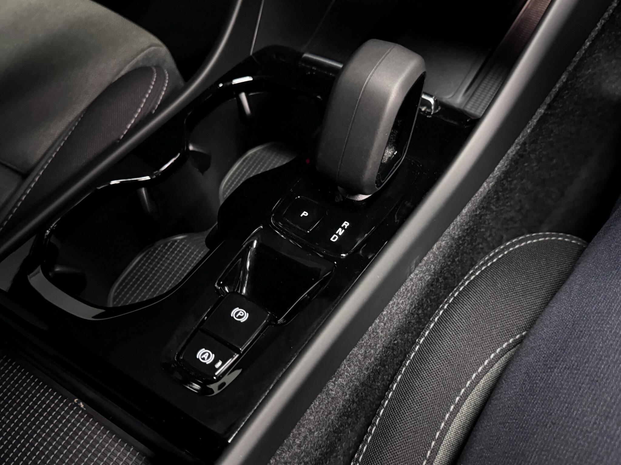Volvo XC40 view 37