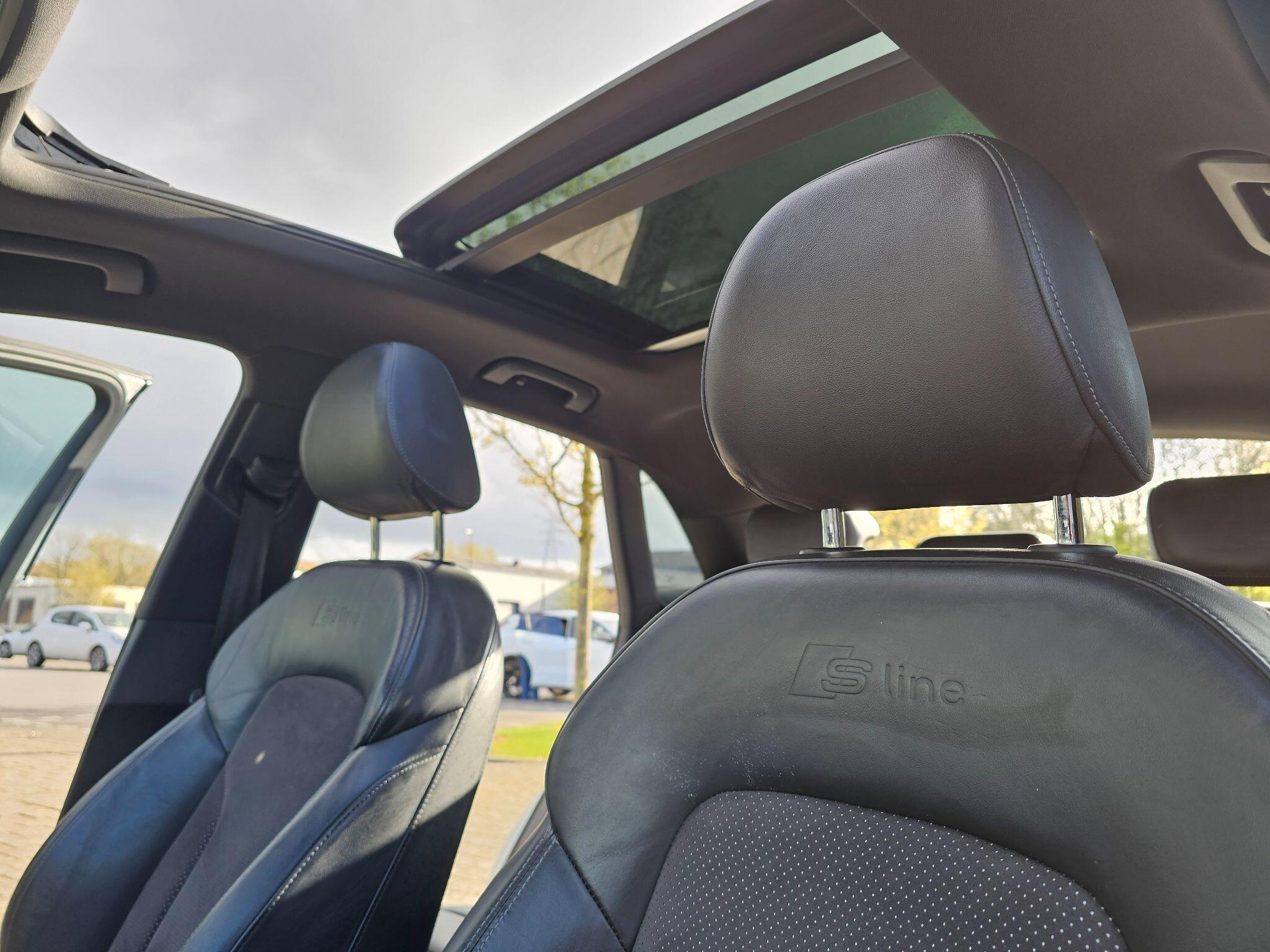Audi Q3 view 23