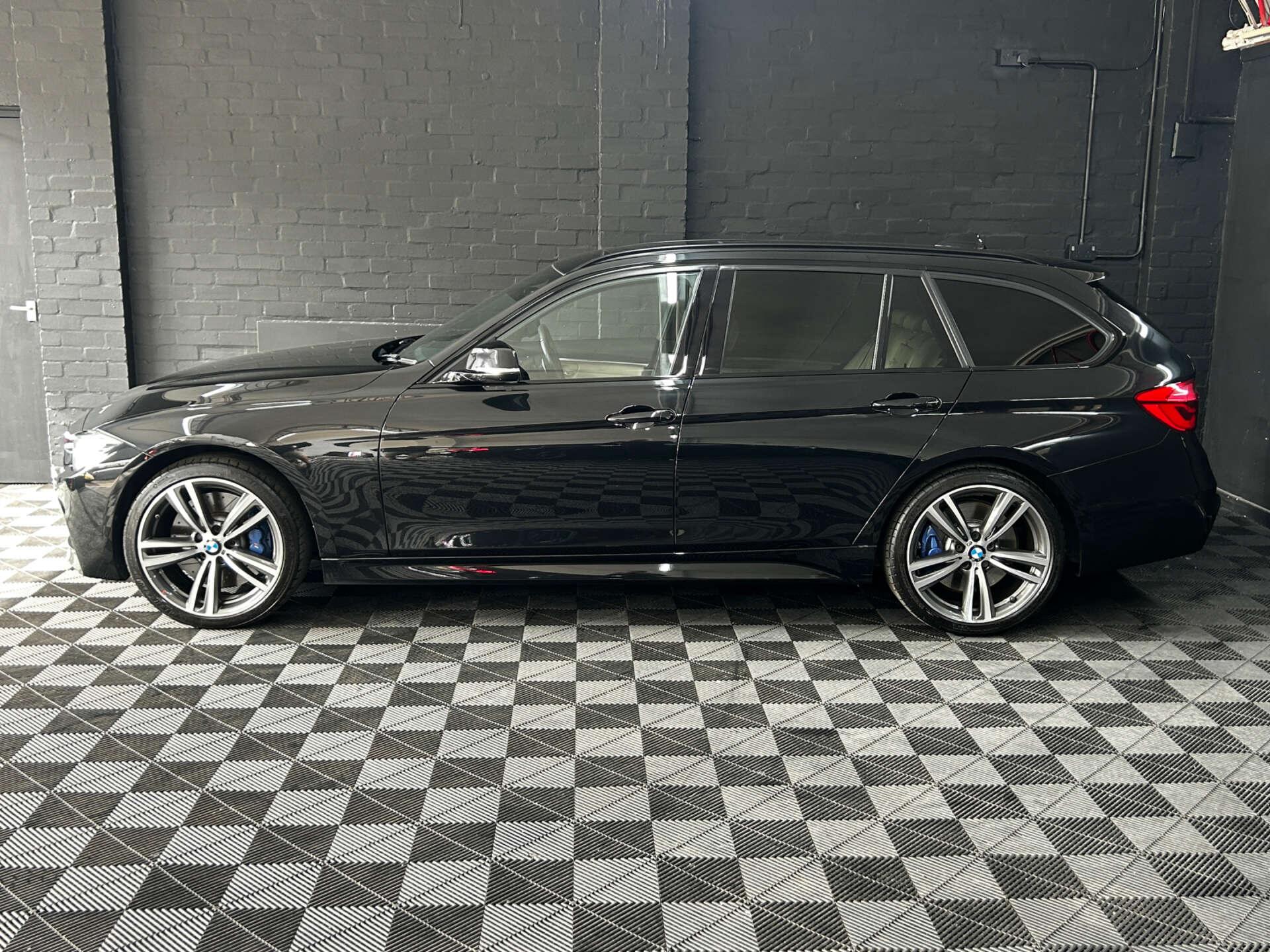 BMW 3 Series view 18